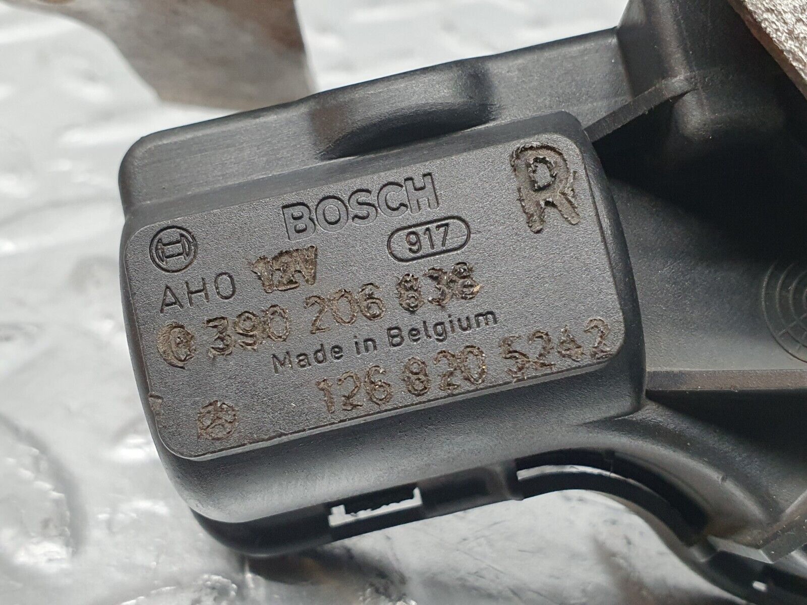 40950 Mercedes-Benz W126 300SE Right Headlight Wiper Motor 1268205242