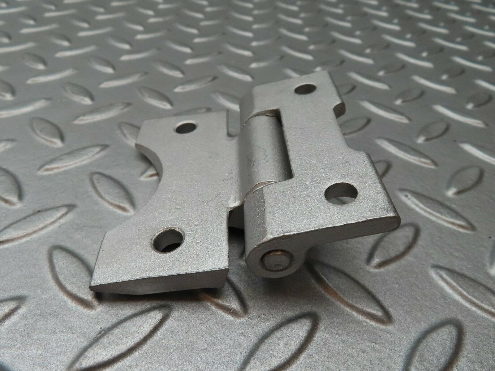 4496 Mercedes-Benz W123 230E Door Hinge 1237200037