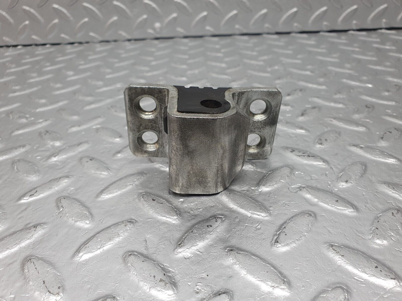 40915 Mercedes-Benz W126 300SE Door Lock Latch Left Side