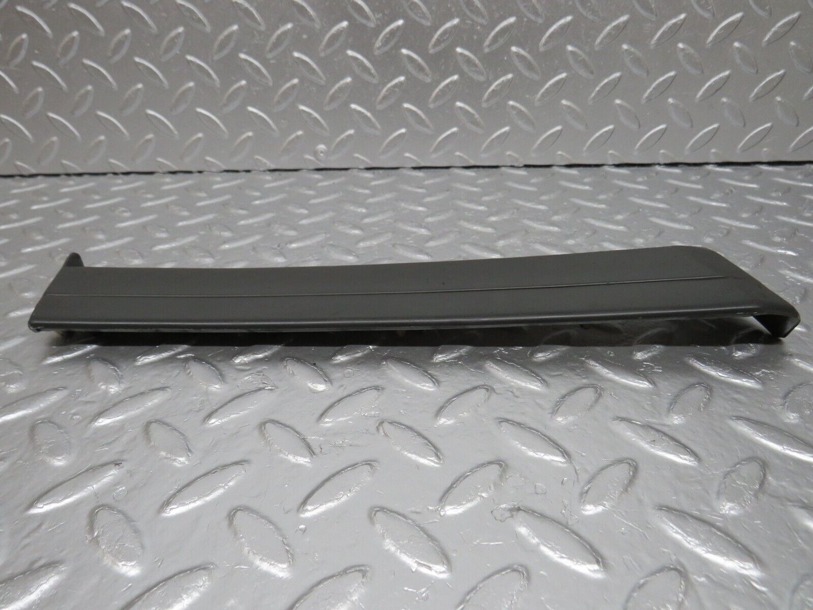 33995 Mercedes-Benz W124 260E Front Left Fender Wing Lower Moulding Trim