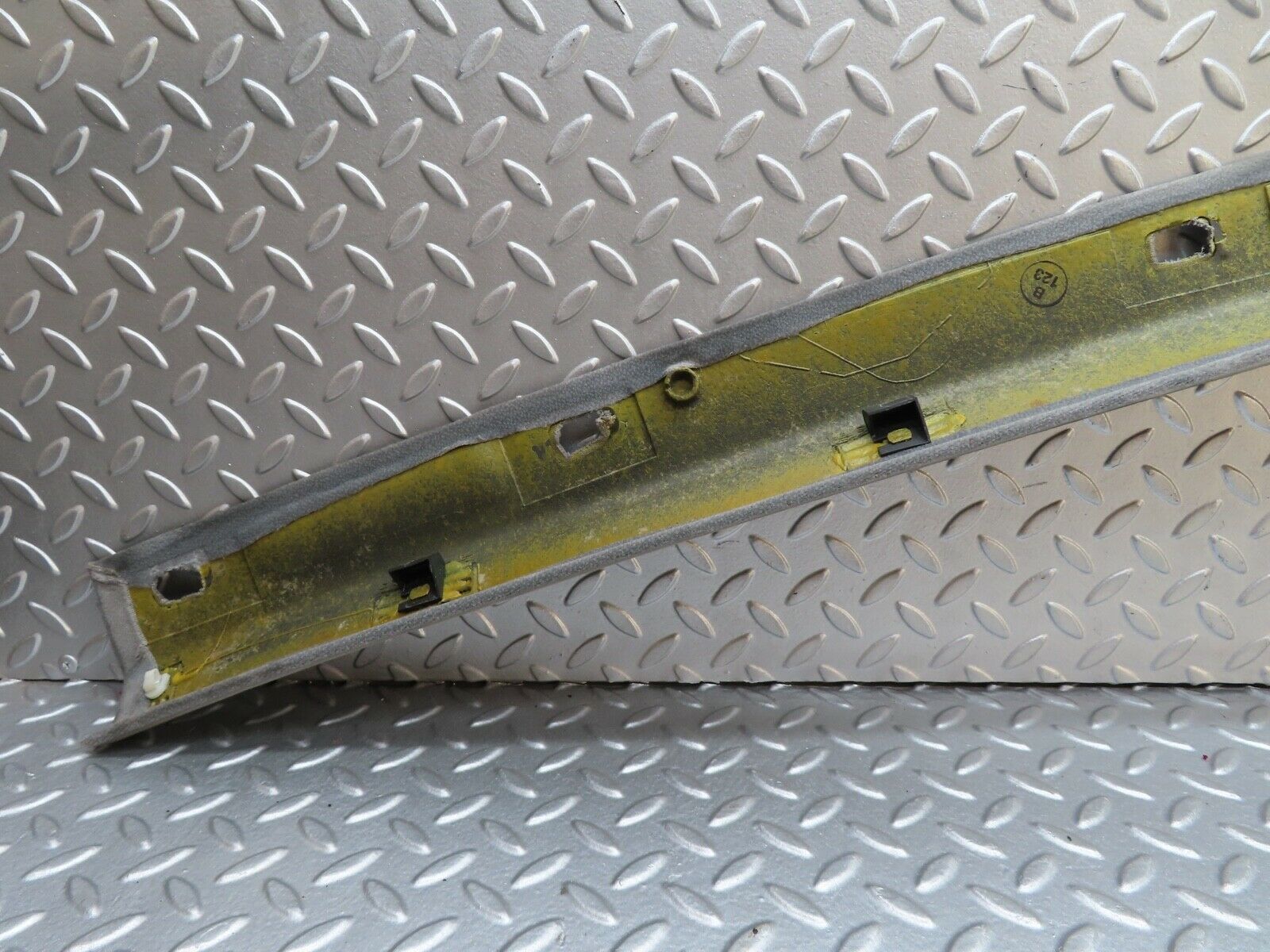 19309 Mercedes-Benz C140 CL420 Coupe C Pillar Cover Left Side Grey