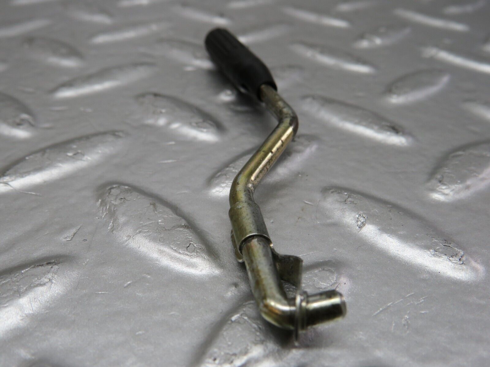 25557 Mercedes-Benz W123 200 Door Lock Knob Set