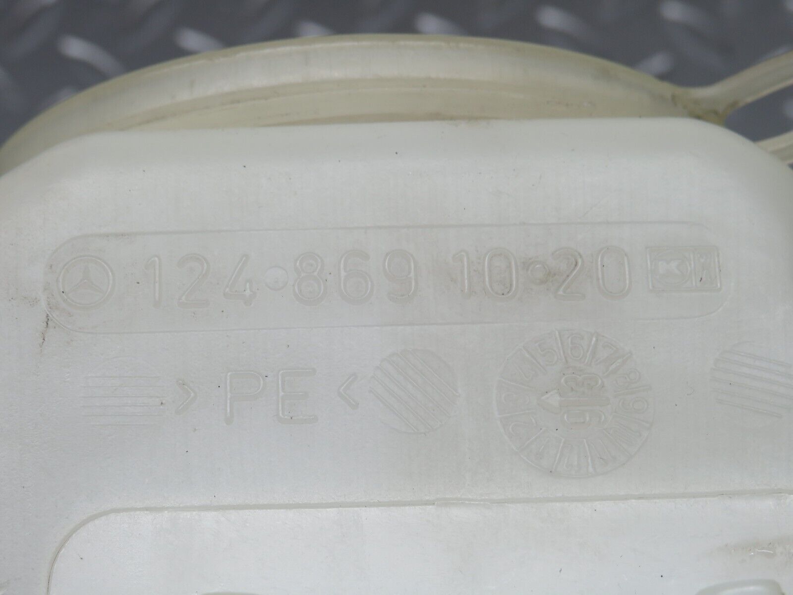 31185 Mercedes-Benz S124 220TE Windscreen Washer Fluid Reservoir 1248691020