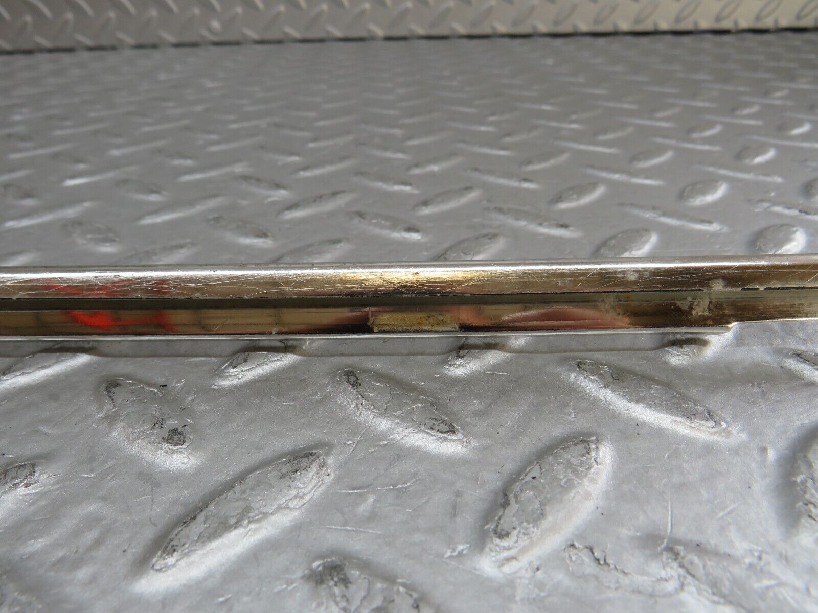 35868 Mercedes-Benz W108 Front Right Door Chrome Trim Pair