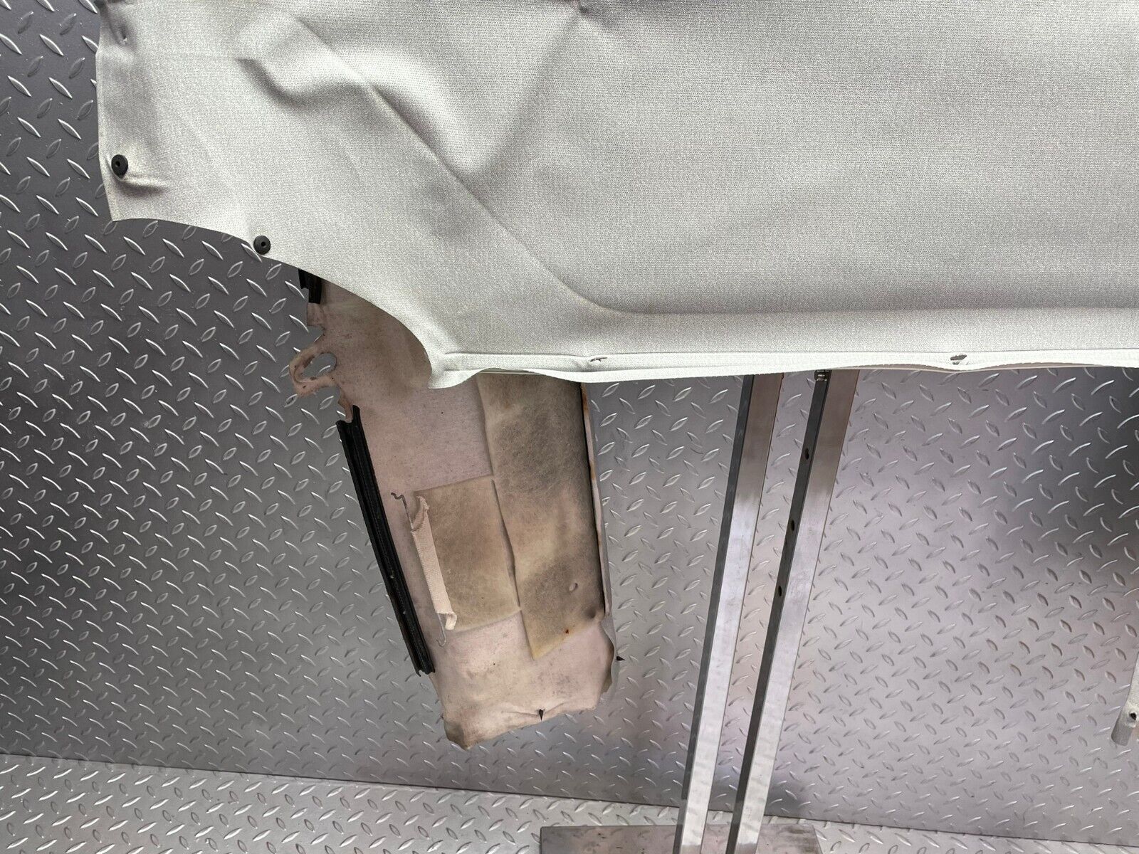 31545 Mercedes-Benz S124 220TE Wagon Roof Headlining Grey