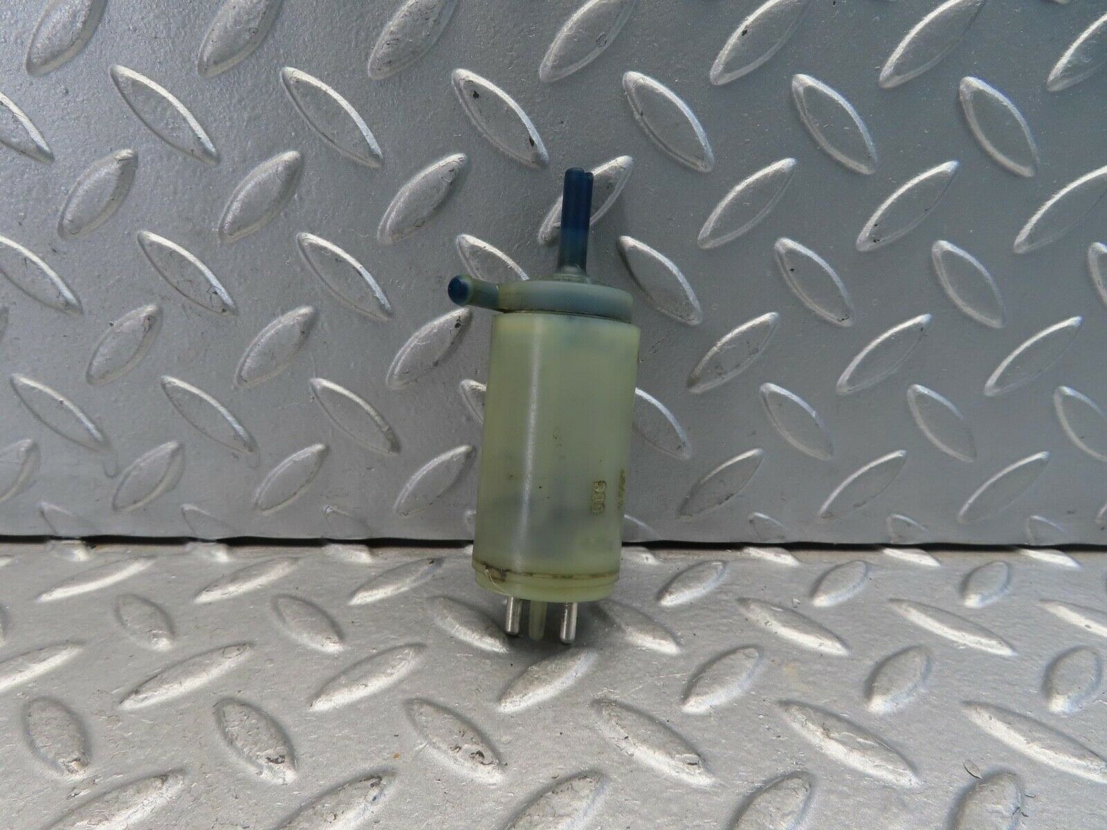 11385 Mercedes-Benz C123 230CE Coupe Windscreen Washer Pump