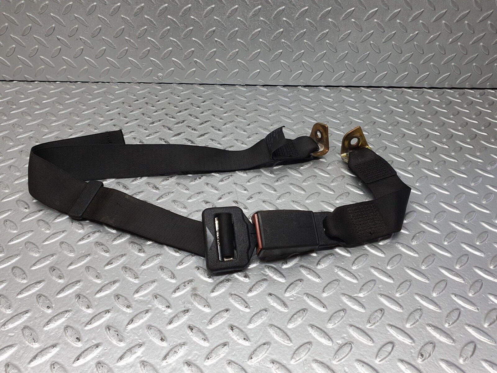 41268 Mercedes-Benz W126 300SE Rear Seat Belt Set With Buckles 124860050396 1248600585 1248601185