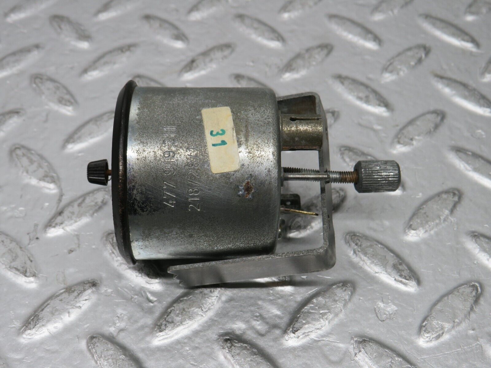 30048 Porsche 924 Dashboard Clock VDO 477919211