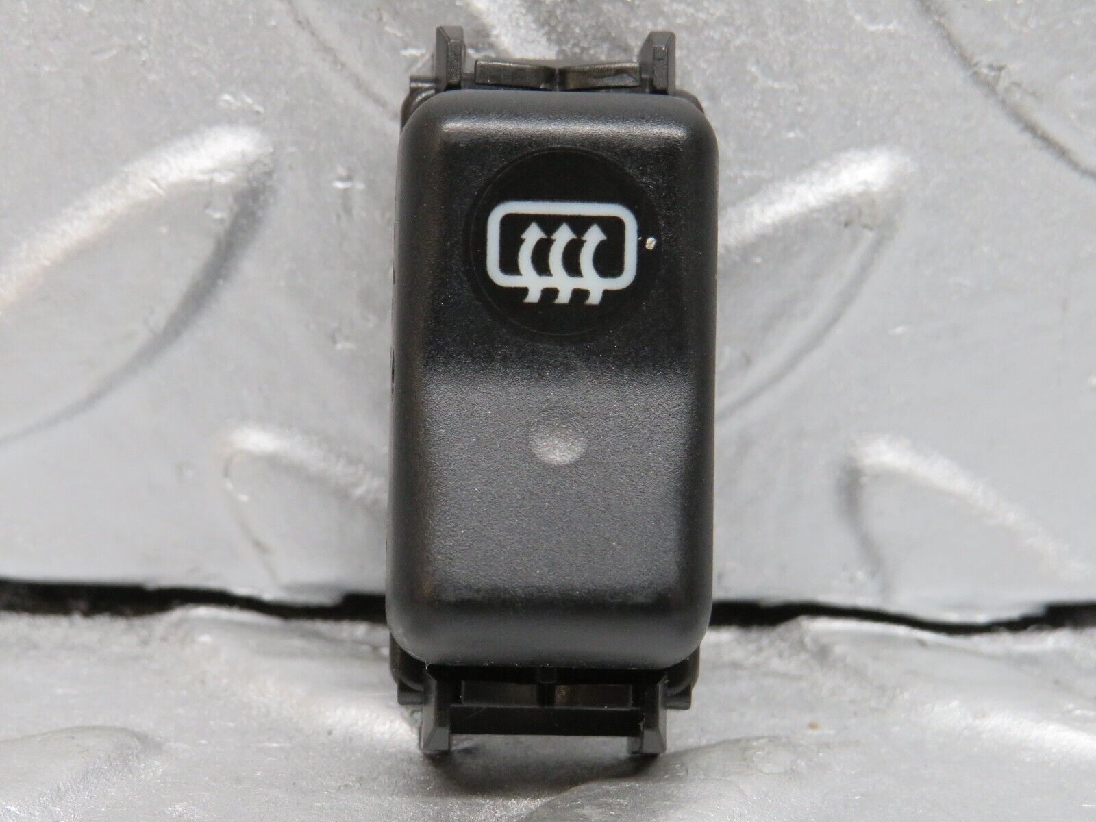 39639 Mercedes-Benz R129 320SL Coupe Rear Windscreen Defroster Switch 1298212351