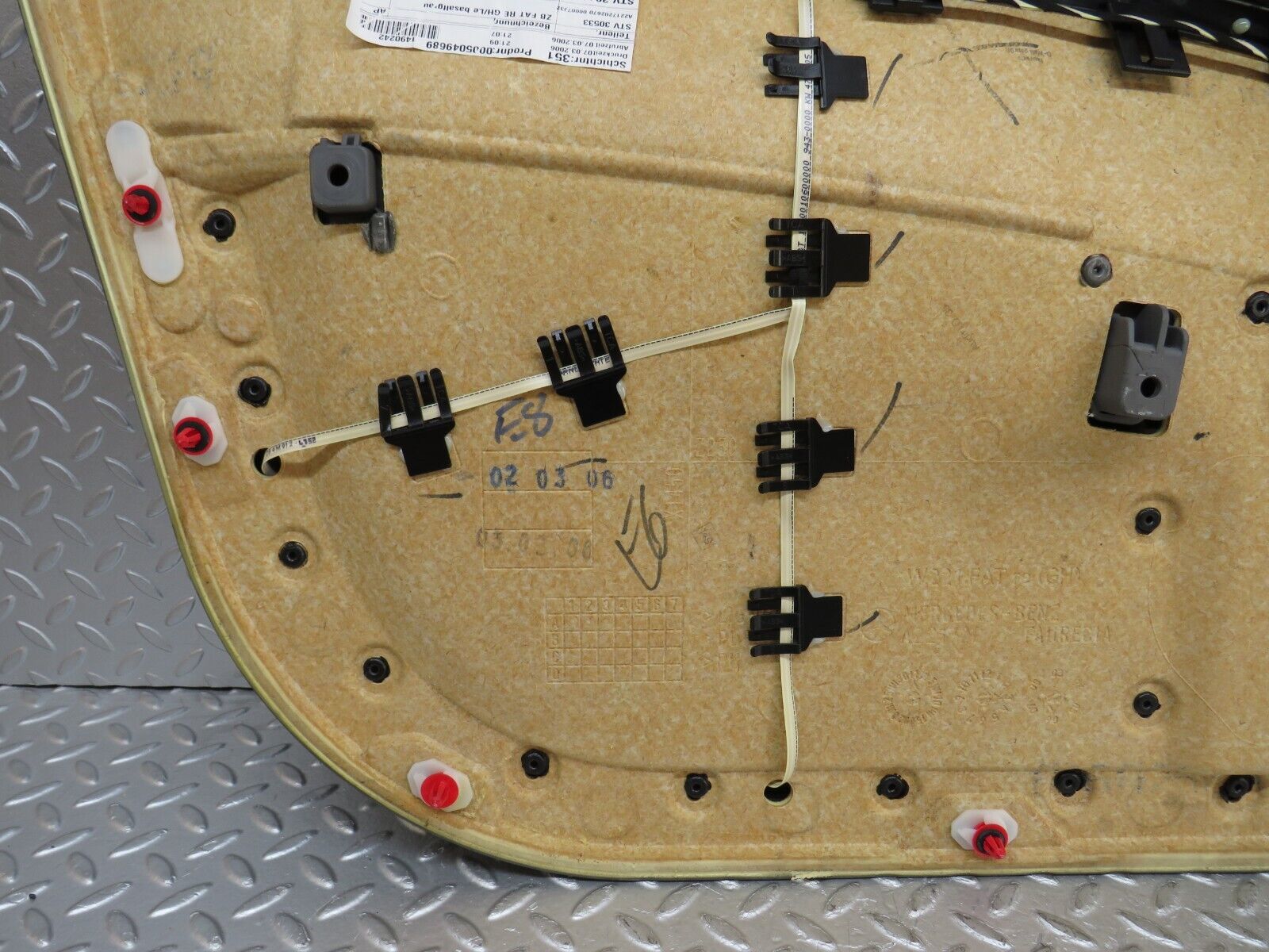 35101 Mercedes-Benz W221 Front Right Door Card