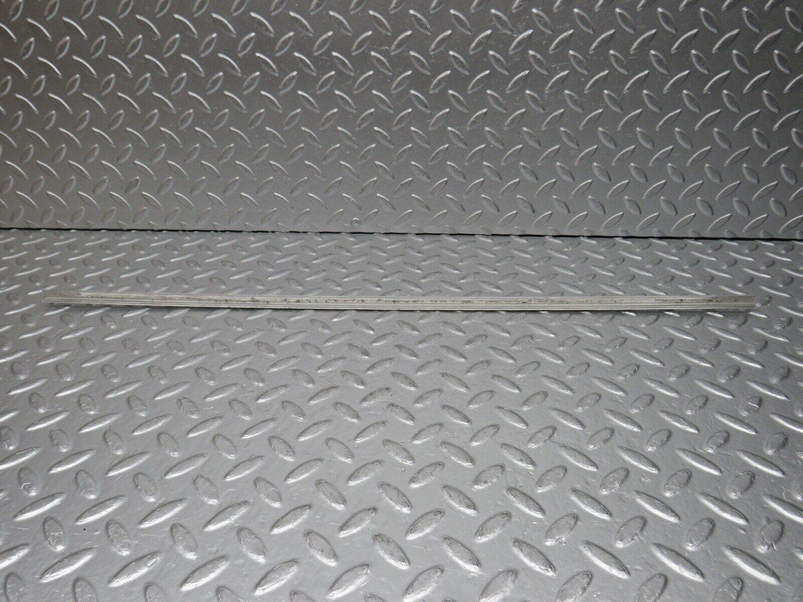 0743 Mercedes-Benz C107 350SLC Coupe Sunroof Chrome Trim