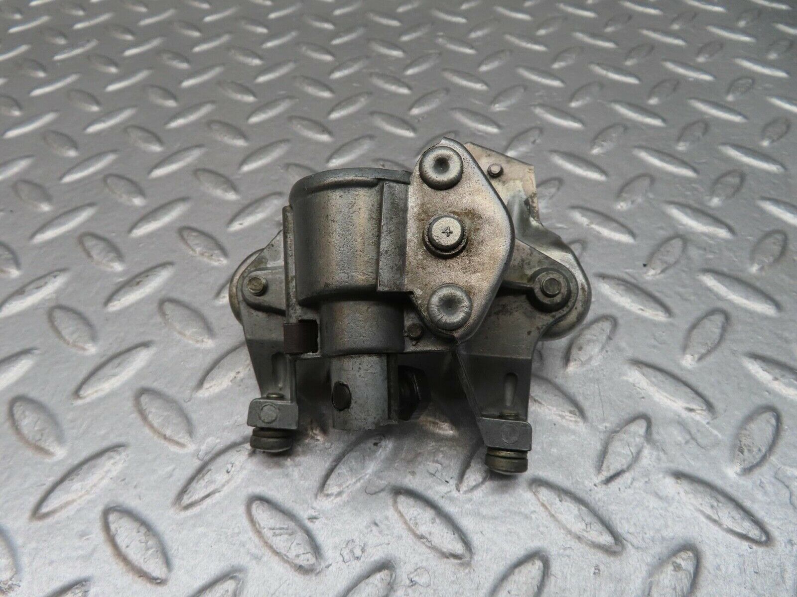 12903 Mercedes-Benz W111 220SE Vent Window Regulator Right