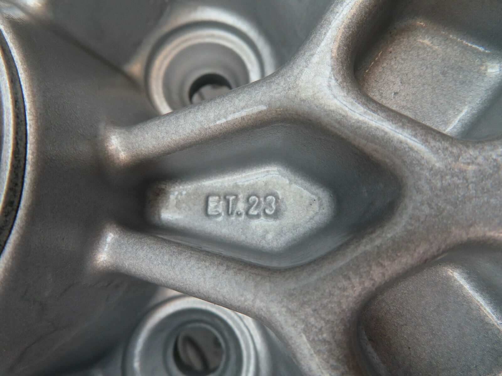 3862 Mercedes-Benz Alloy Wheel Fondmetal 7Jx15H2 ET23