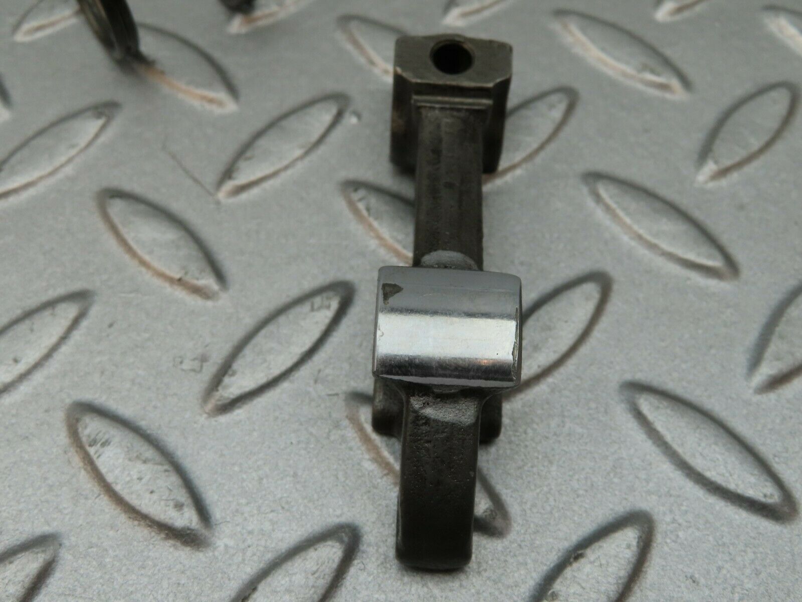 3533 Mercedes-Benz W108 280SE Valve Rocker Arm With Retaining Spring