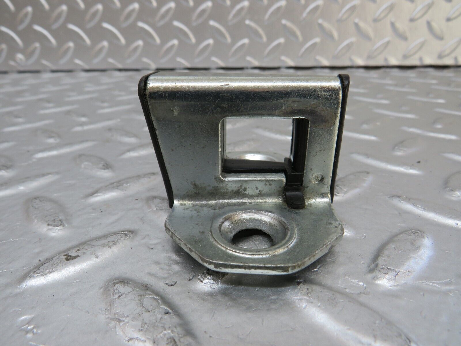 25031 Mercedes-Benz W140 S320 Door Lock Latch Right Side