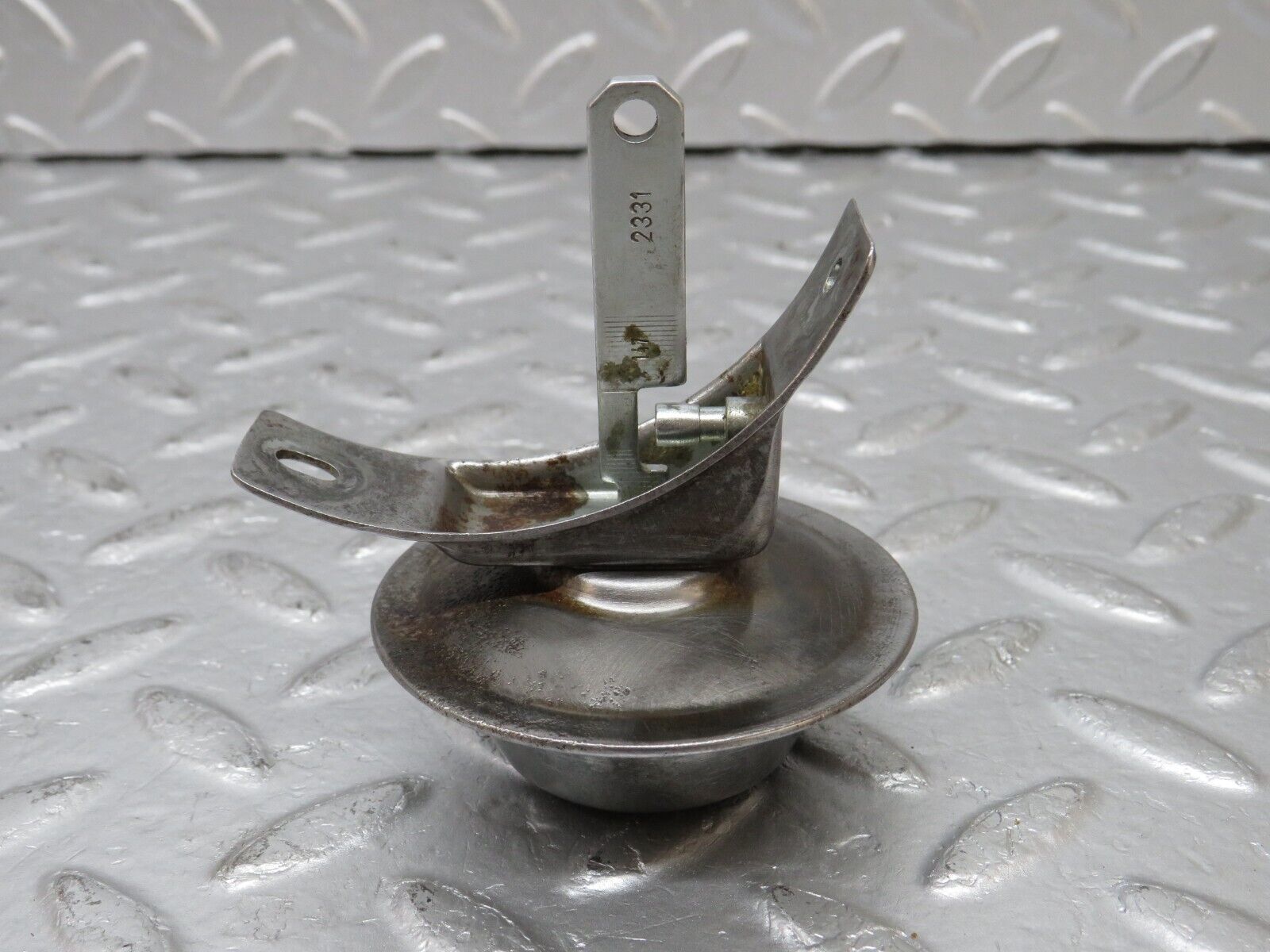 34498 Mercedes-Benz C126 380SEC Ignition Distributor Vacuum Control Valve