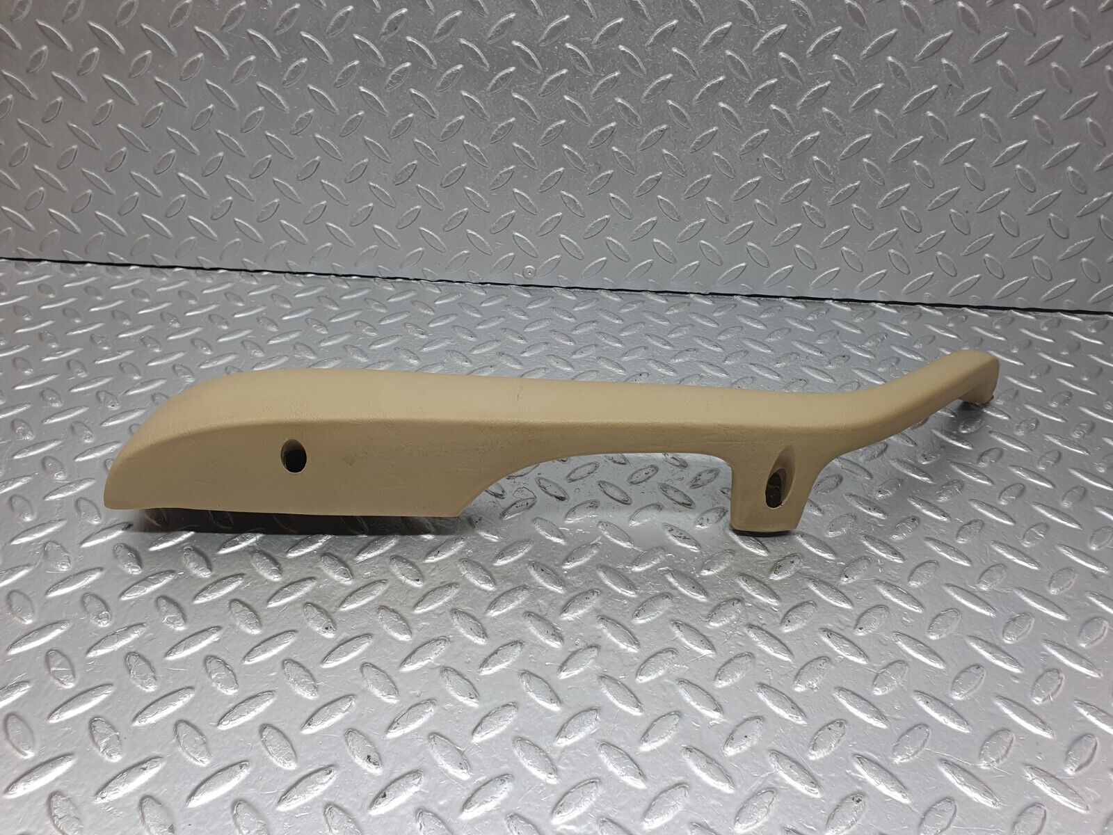 40929 Mercedes-Benz W126 300SE Front Left Interior Door Handle Beige