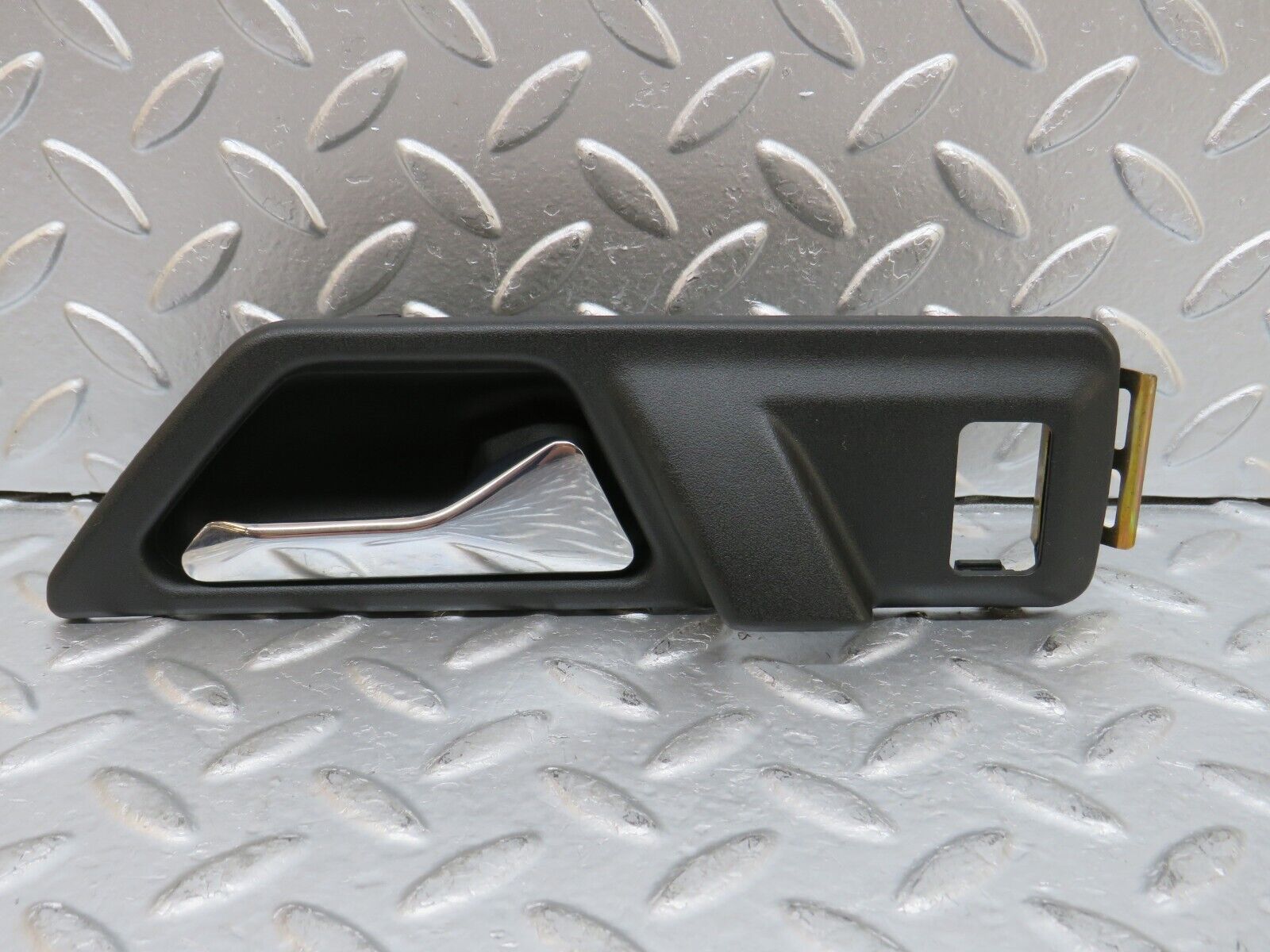 29349 Mercedes-Benz W124 230E Interior Door Handle Rear Right 1247600261