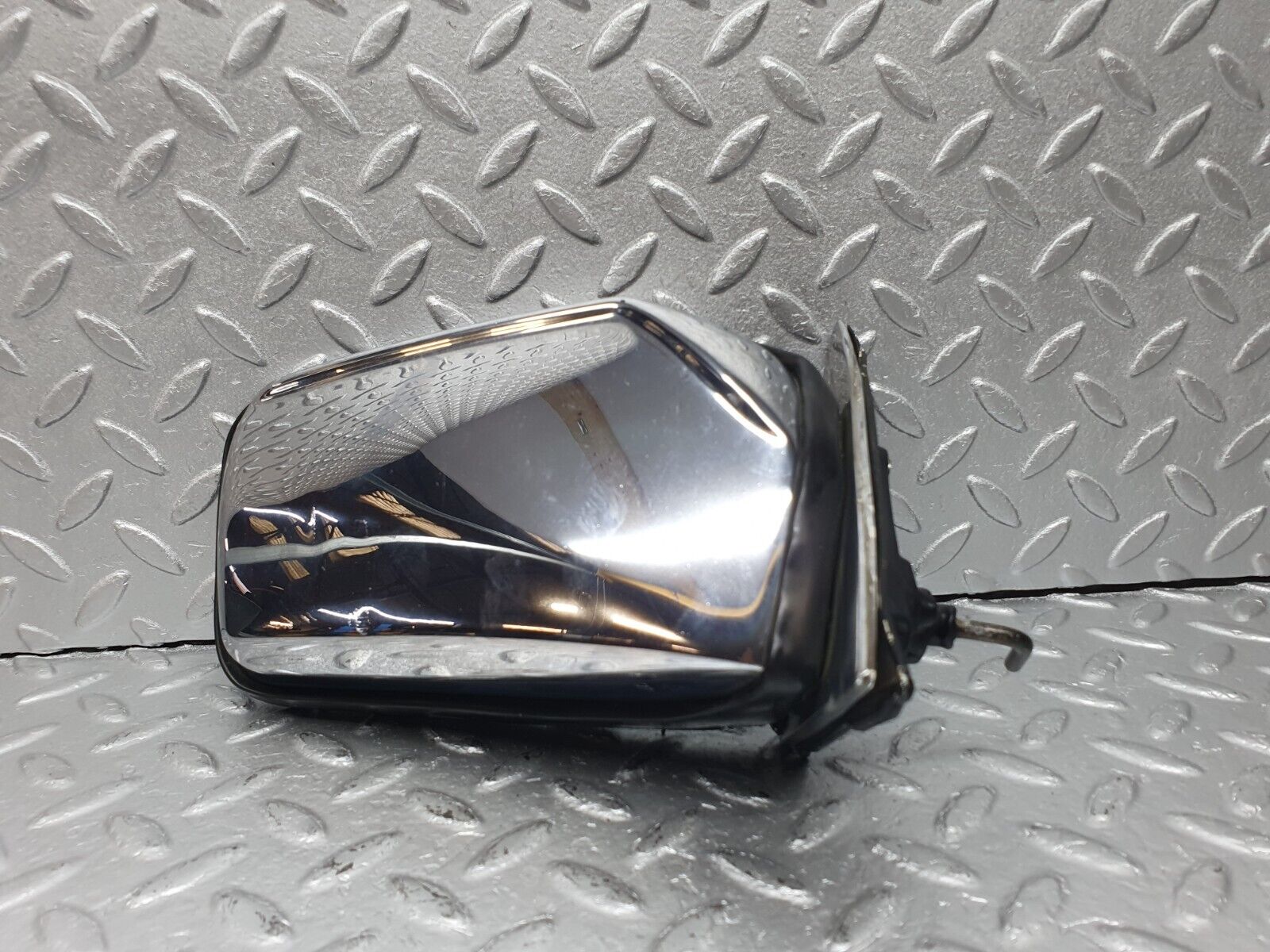 40759 Mercedes-Benz W123 300D Chrome Wing Mirror Right Side 1238110461