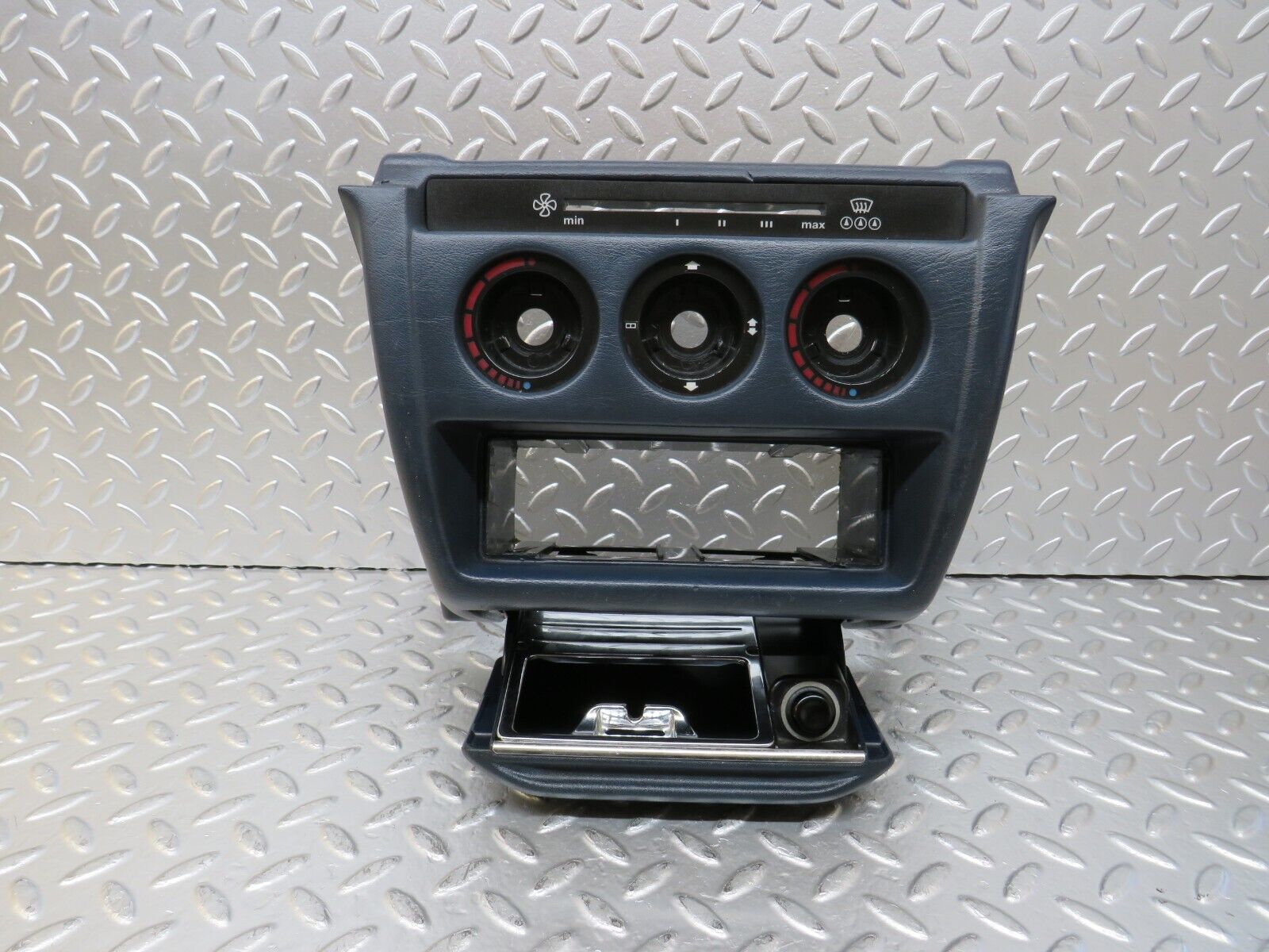 25241 Mercedes-Benz W201 190D Centre Console Heater Control Panel 2016830275