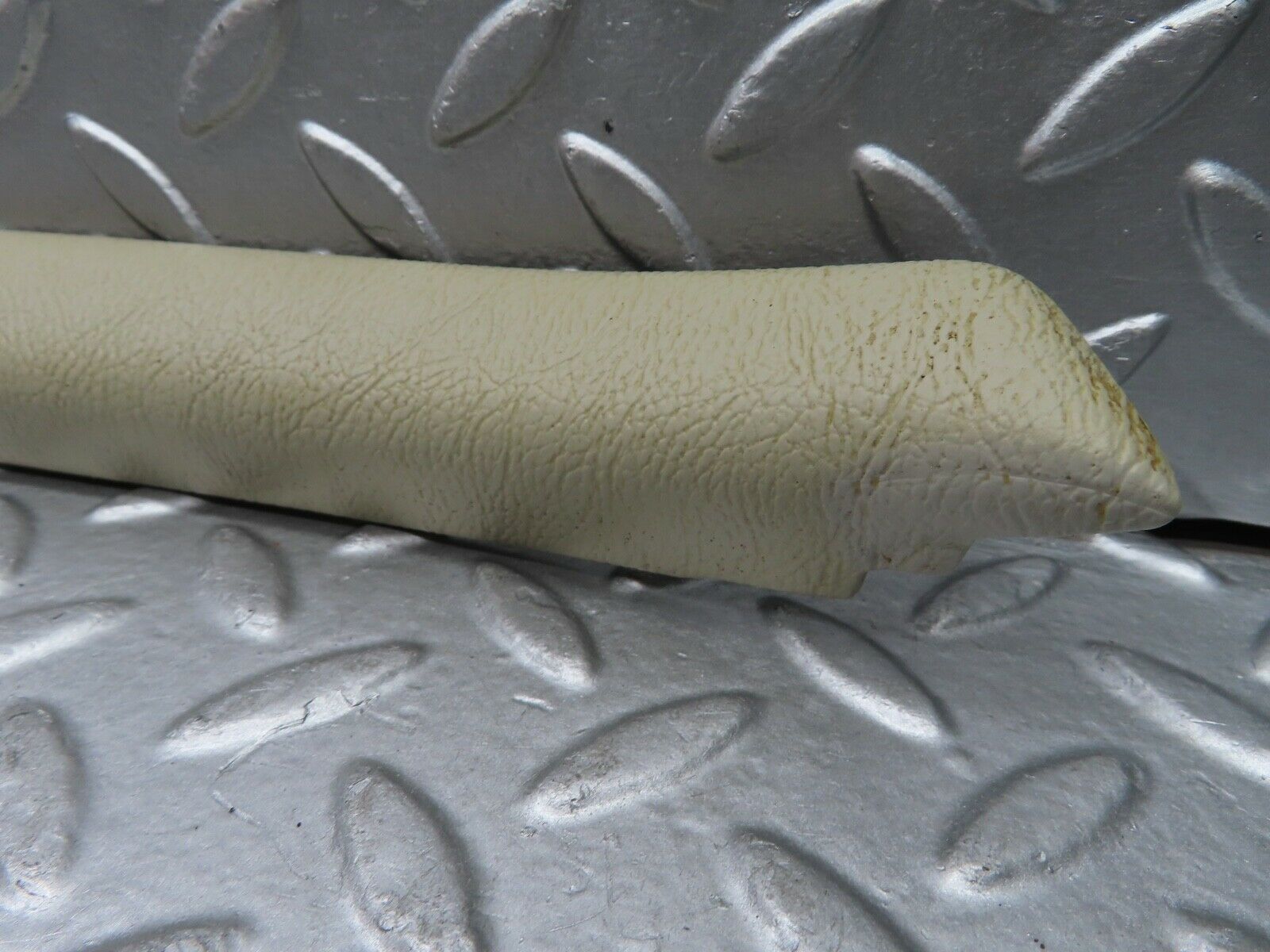 20825 Mercedes-Benz W114 250CE Coupe C Pillar Cover Left Side Cream