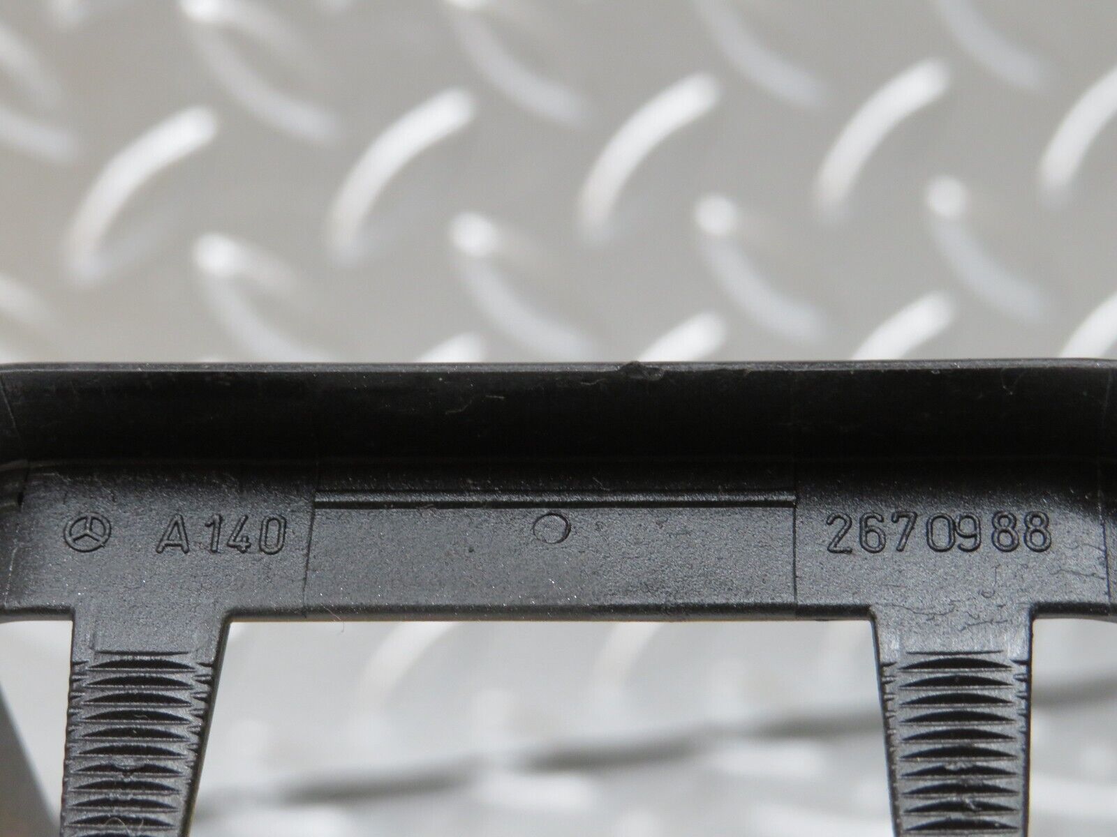 24968 Mercedes-Benz W140 S320 Gear Selector Surround Trim 1402670988