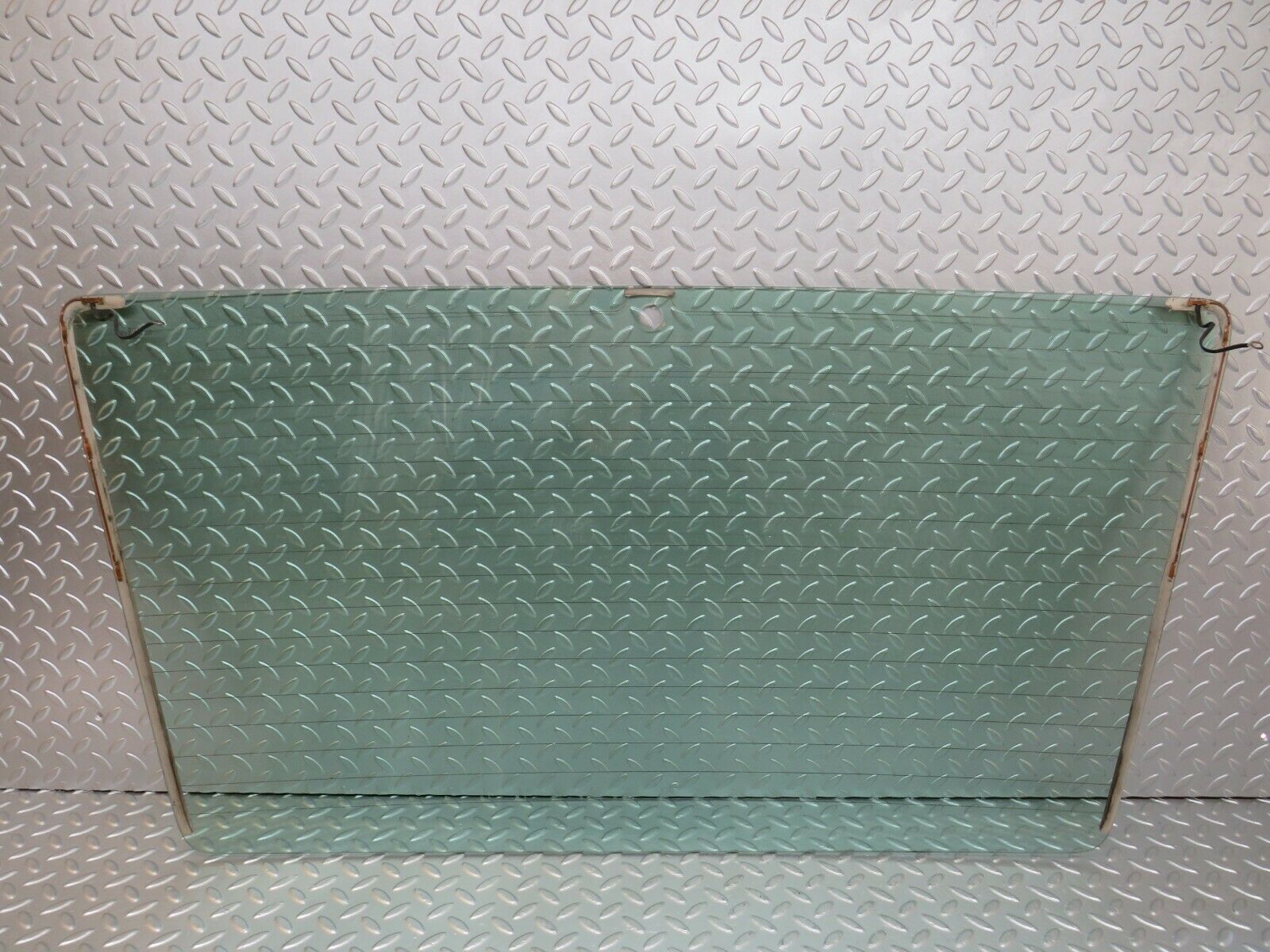 24443 Mercedes-Benz S124 220TE Wagon Tailgate Heated Windscreen 1247400157