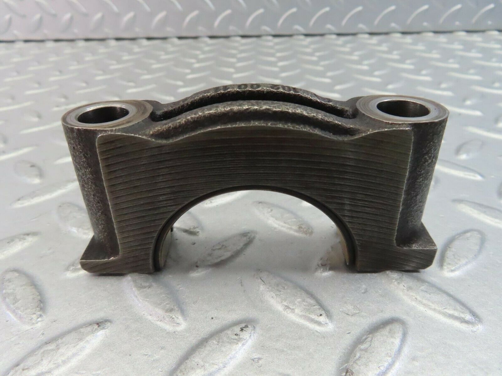 10127 Mercedes-Benz C123 230CE Coupe Crankshaft Bearing Holder Block 1020011