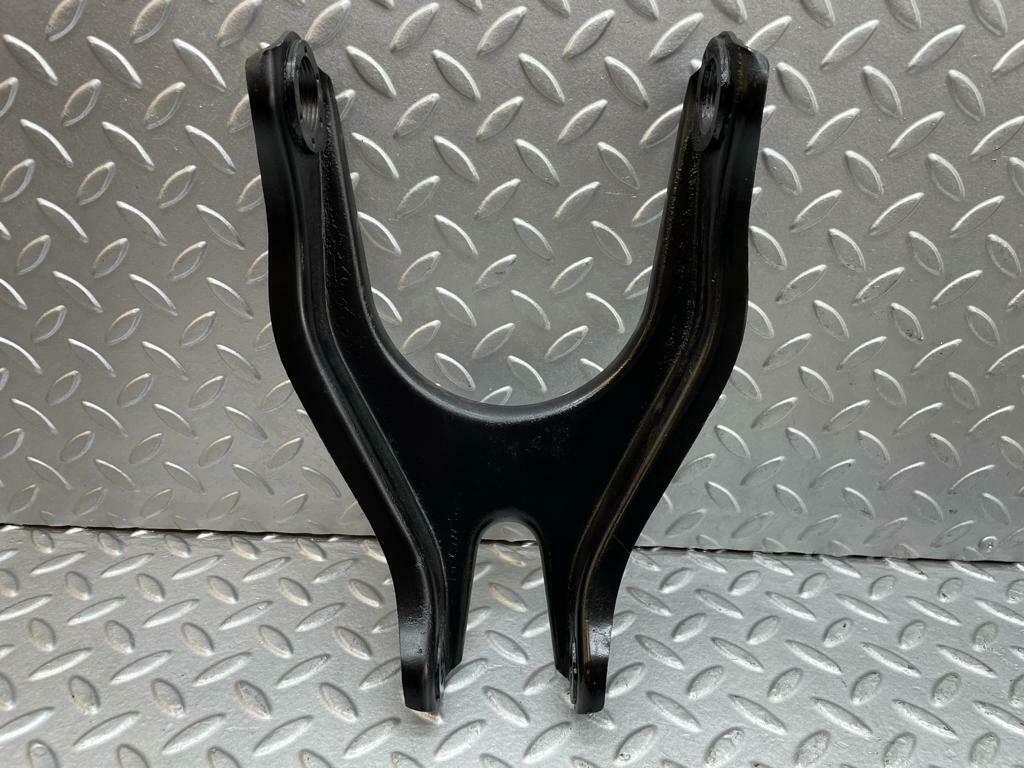 17765 Mercedes-Benz W120 PONTON Front Upper Control Arm Left