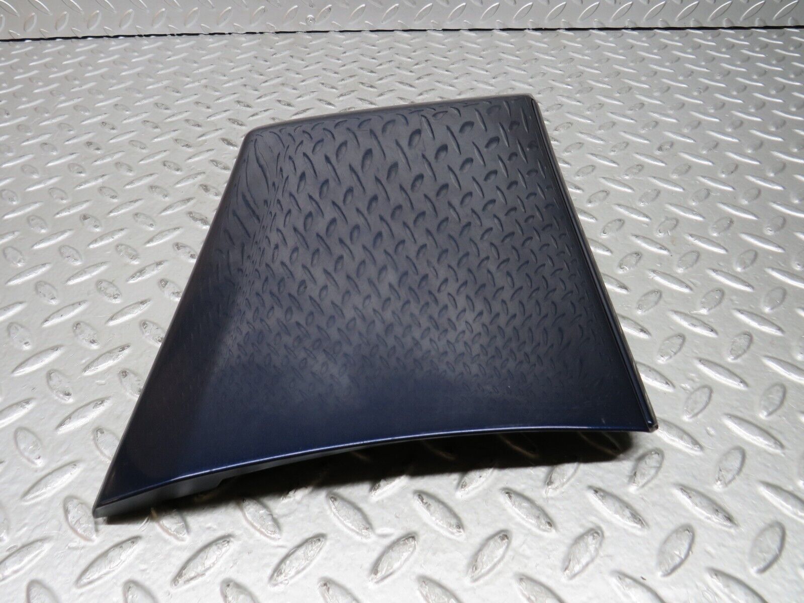 28980 Mercedes-Benz C124 320CE Front Left Fender Wing Moulding Trim 1246903540