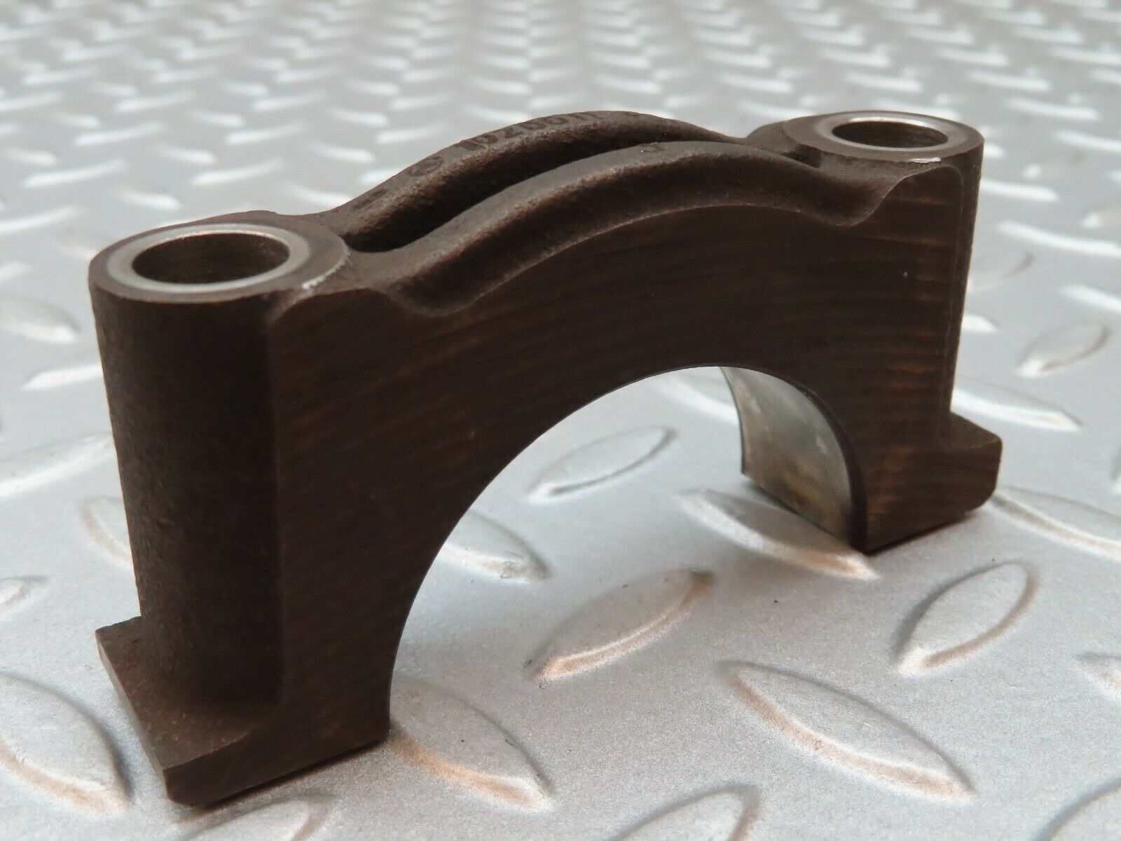 3955 Mercedes-Benz S123 200T Wagon Crankshaft Bearing Holder Block 1020011