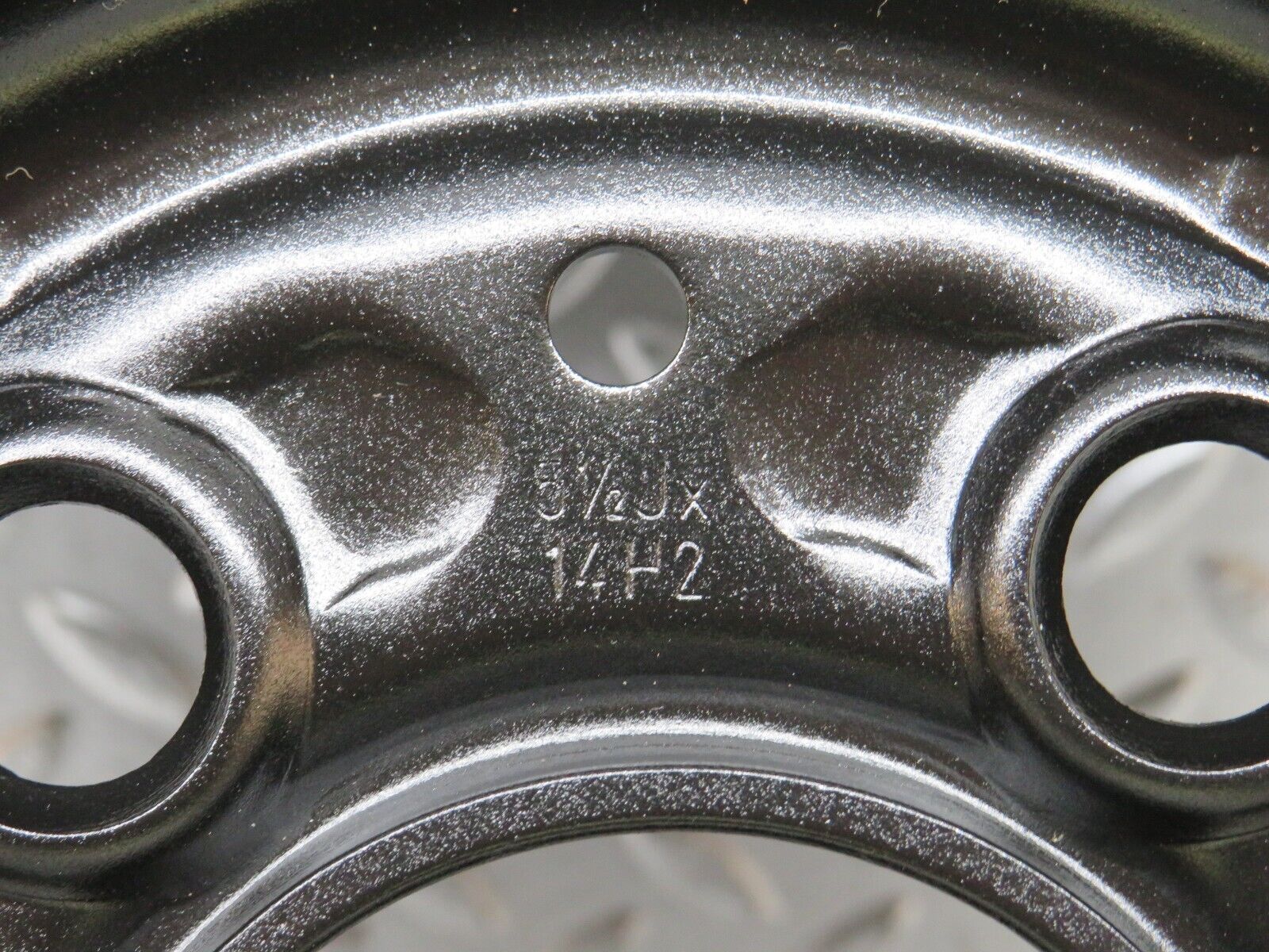 28865 Mercedes-Benz Steel Wheel 5.5Jx14H2 ET30 5x112 1234000302