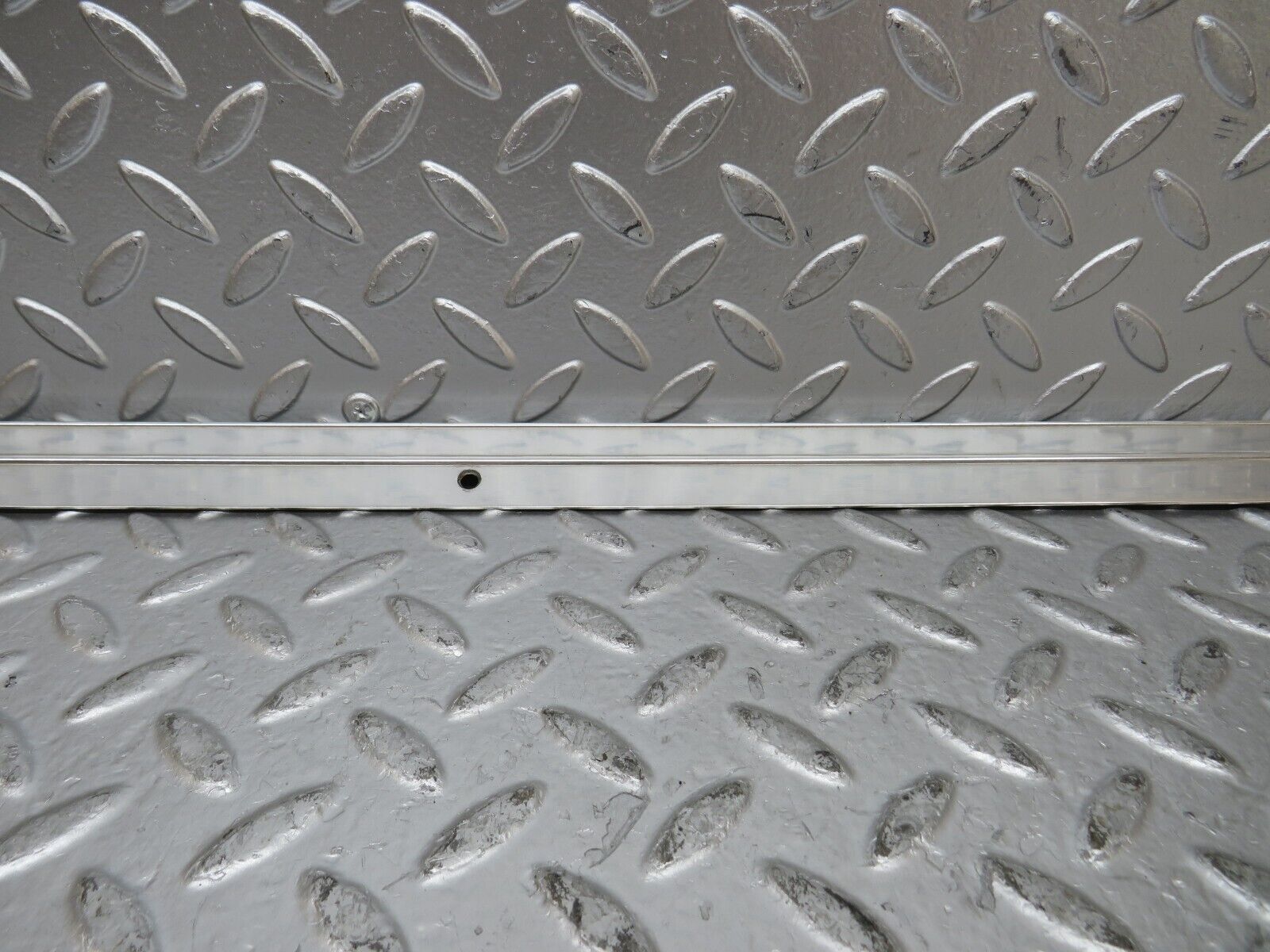 26404 Mercedes-Benz W116 450SE Roof Chrome Trim Left Side