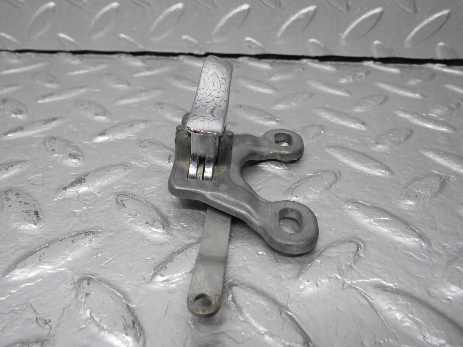 40254 Mercedes-Benz W110 230 Left Interior Door Handle Chrome 1107660319