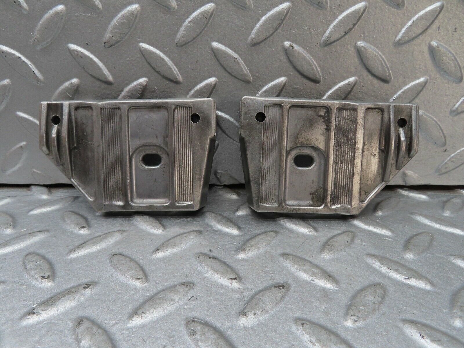 17393 Mercedes-Benz R129 300SL Coupe Door Window Guide Pad Pair 1247250132