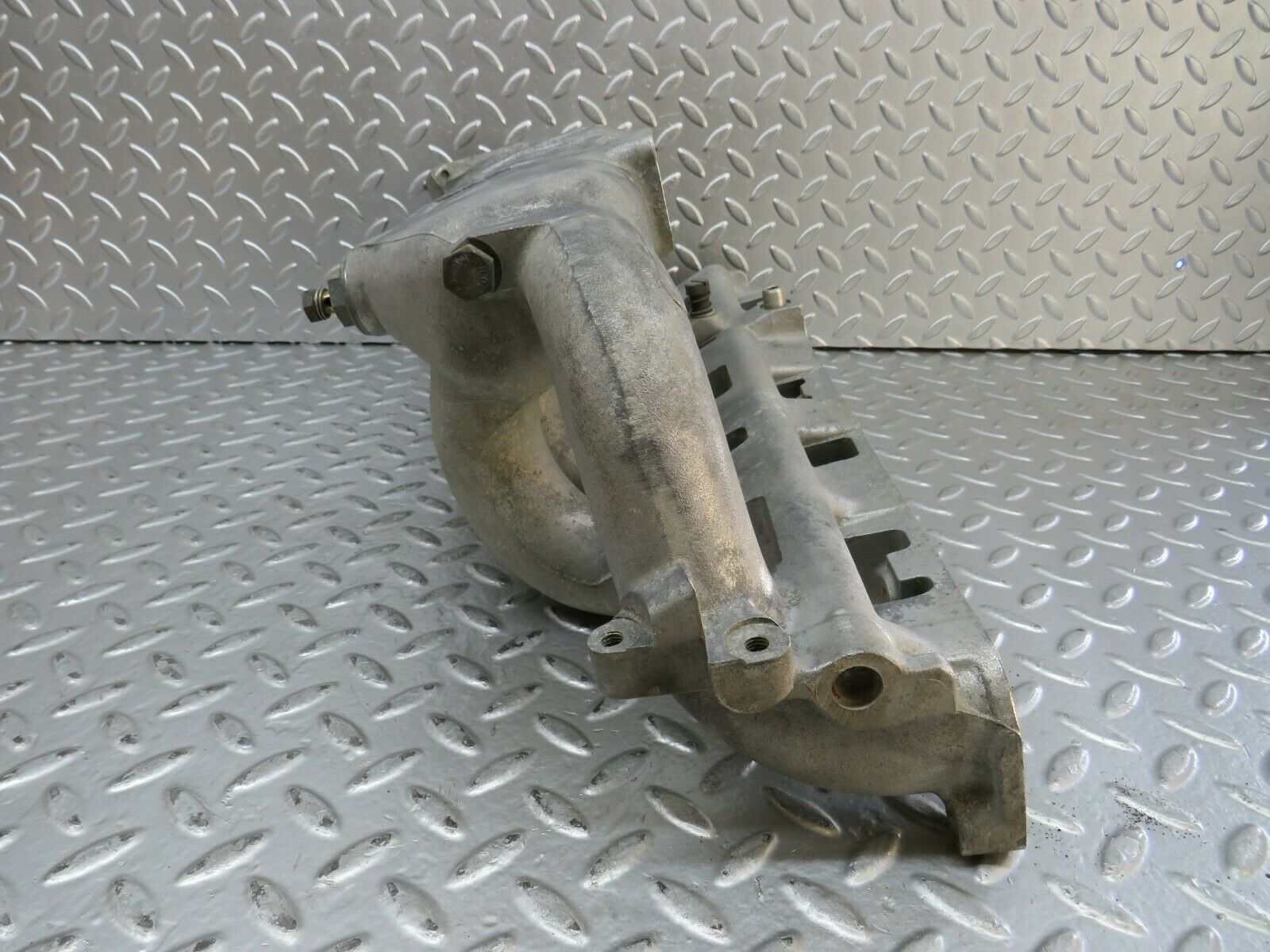 23680 Mercedes-Benz W114 280E Intake Manifold 1101411201