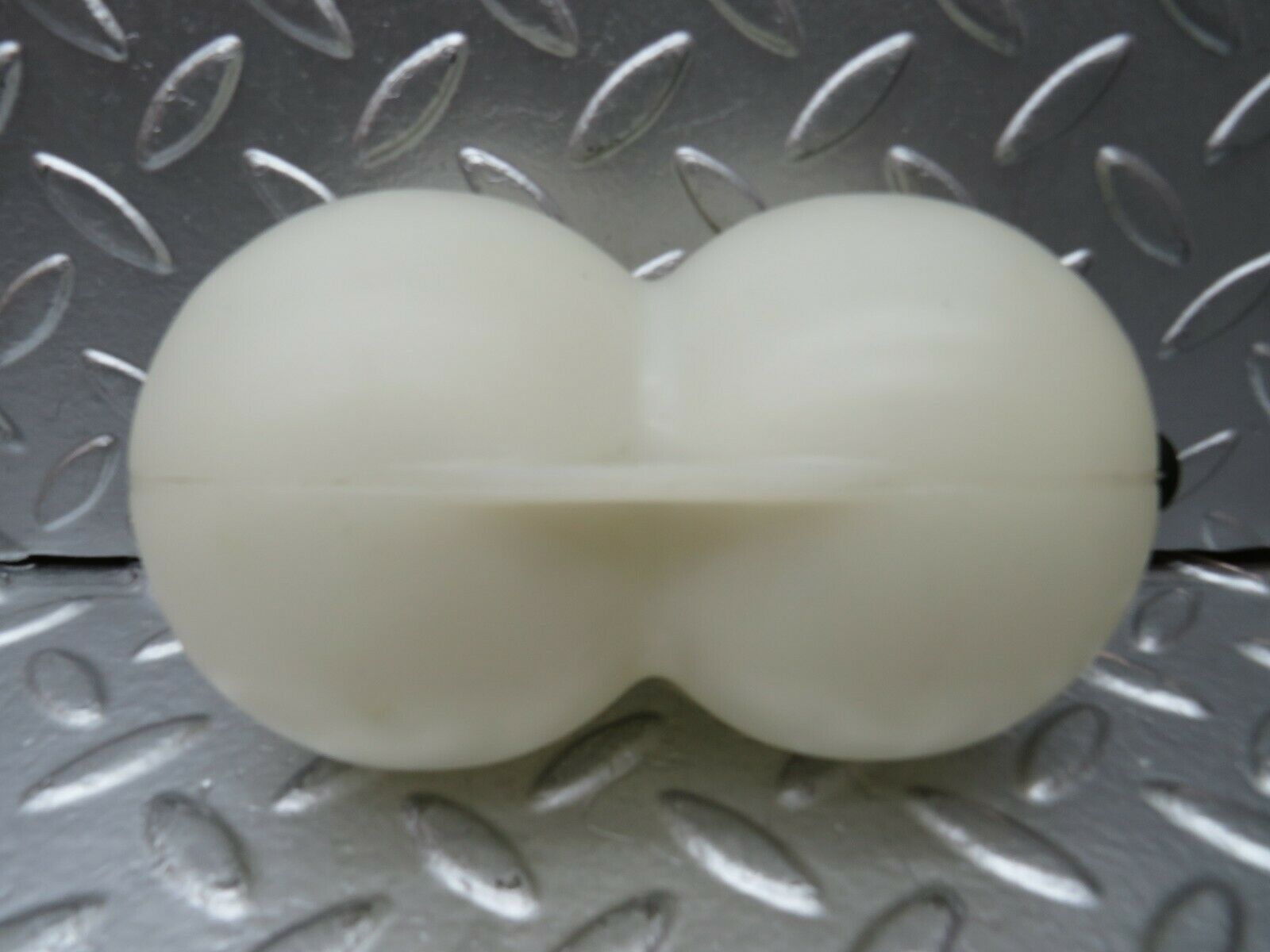 23991 Mercedes-Benz W123 280E Vacuum Reservoir Tank