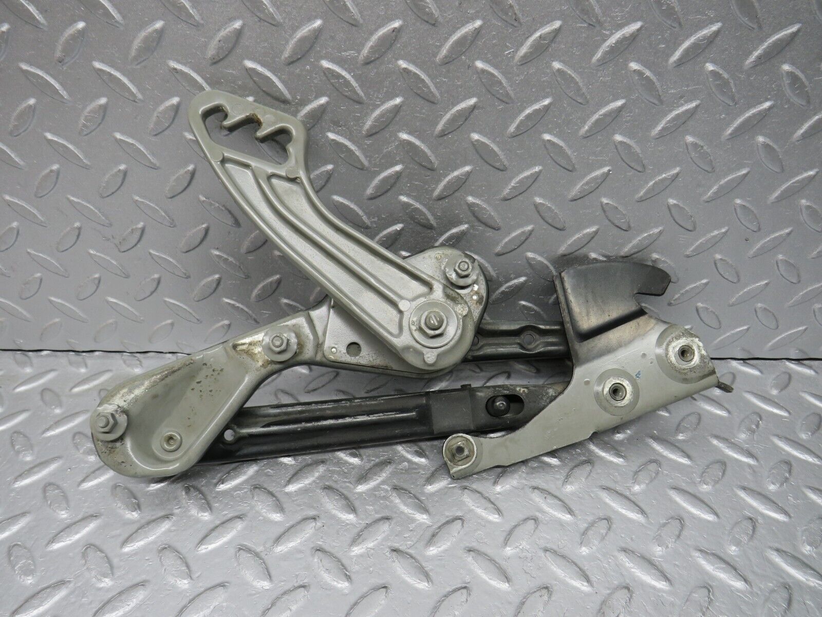 38040 Mercedes-Benz A124 320E Cabriolet Bonnet Hinge Right Side 1298870274