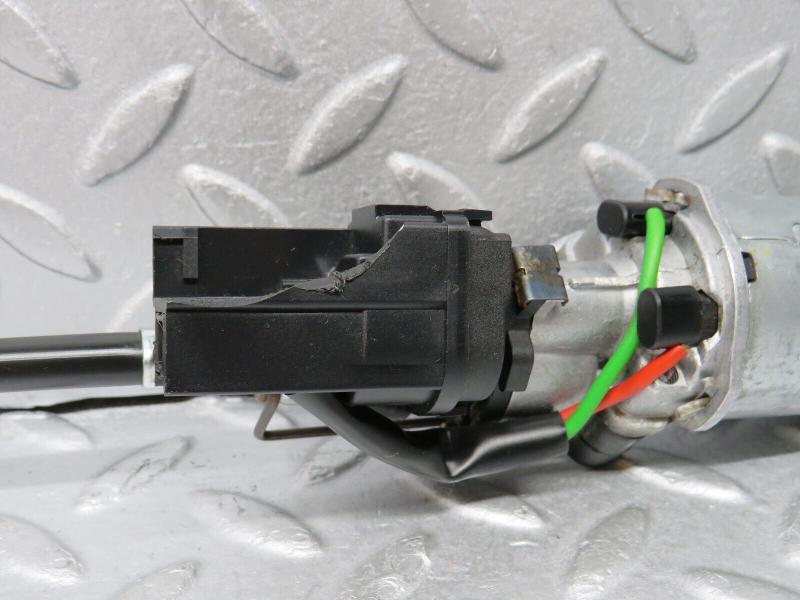 36851 Mercedes-Benz R129 300SL-24 Front Left Seat Adjustment Motor Bosch 1298200742 0390206653