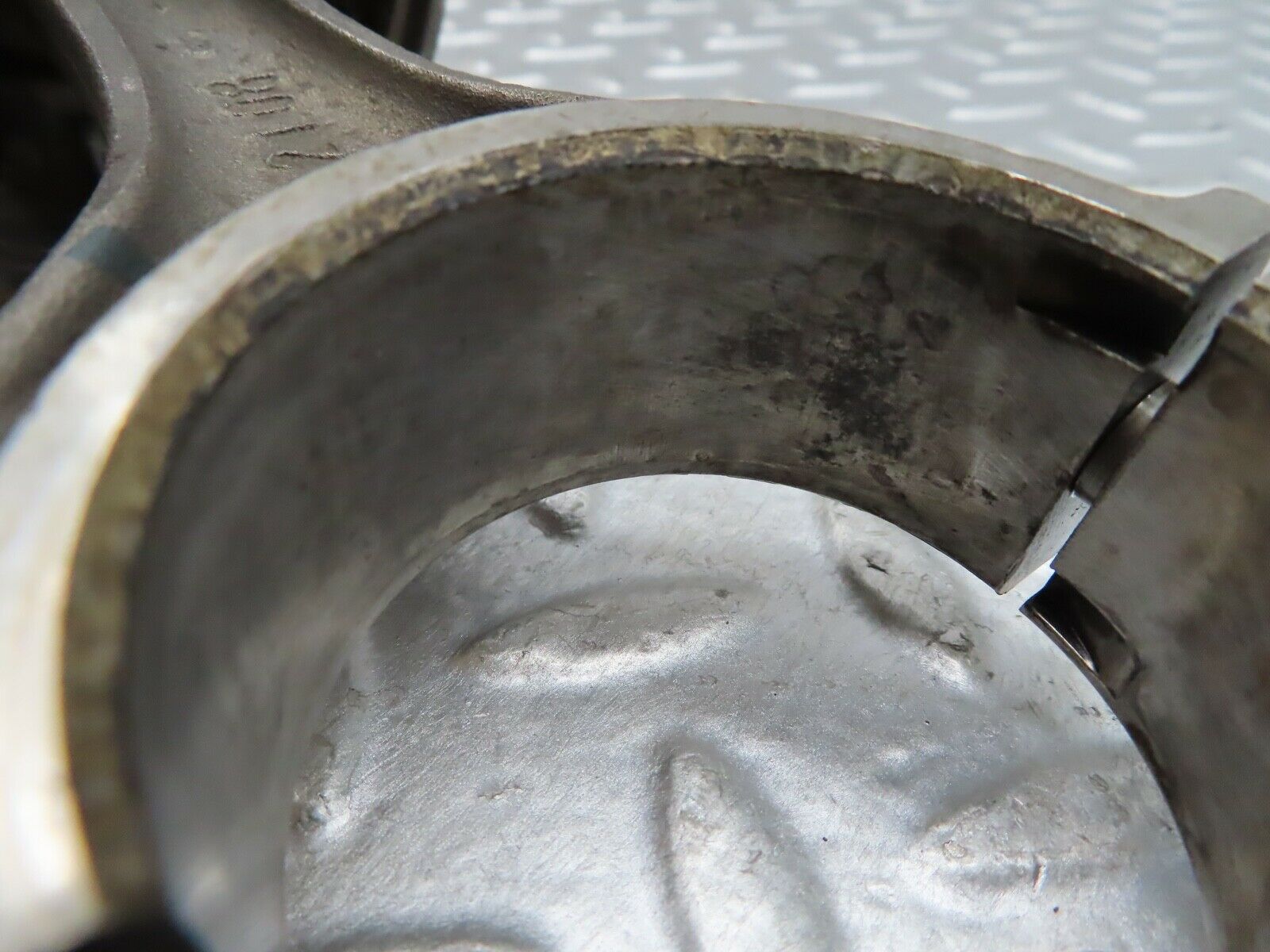 19197 Mercedes-Benz W123 300D Piston With Connecting Rod 91.48 mm