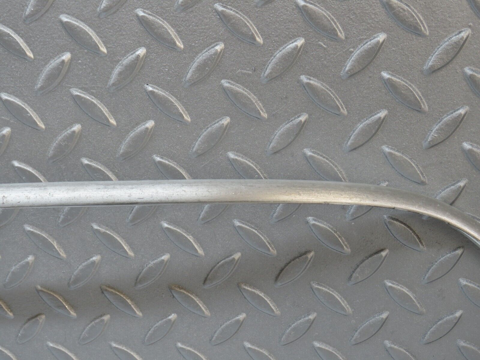 40492 Mercedes-Benz W110 230 Rear Windscreen Chrome Frame