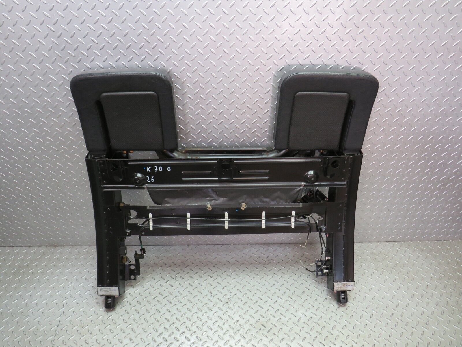 38181 Mercedes-Benz A124 320E Cabriolet Rear Headrest Complete Mechanism 1248600632 1248601032