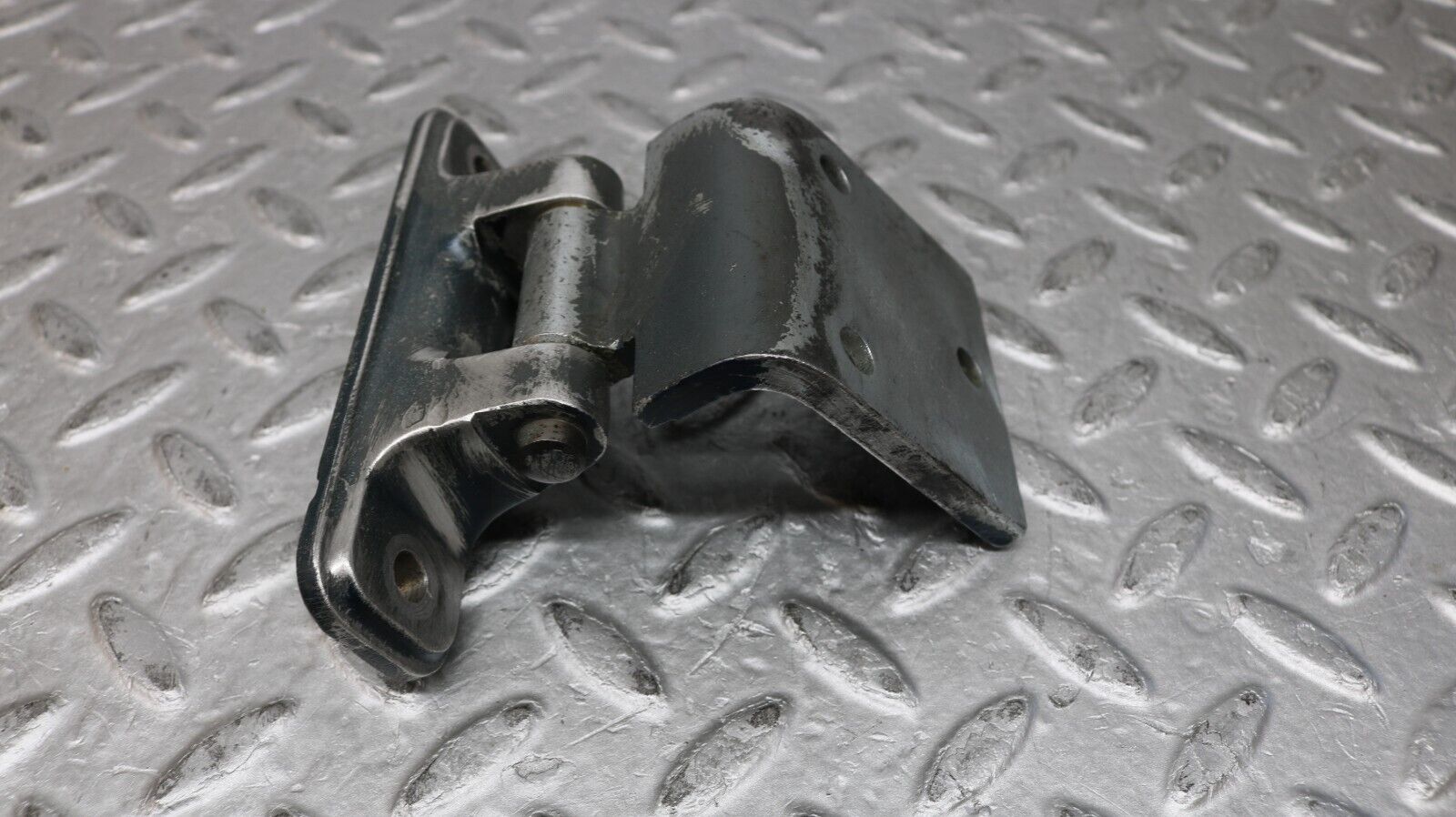 37270 Mercedes-Benz W109 300SEL Door Hinge Right Side