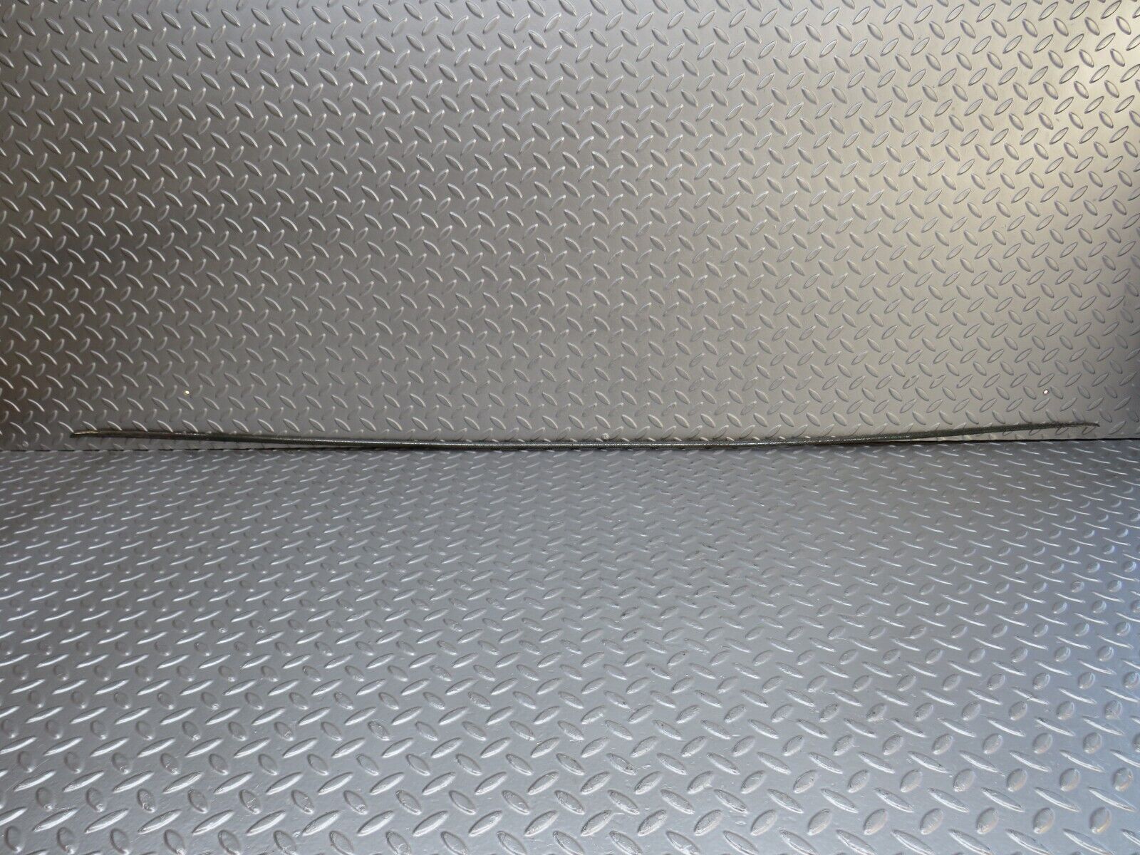 40488 Mercedes-Benz W110 230 Roof Chrome Trim Right Side