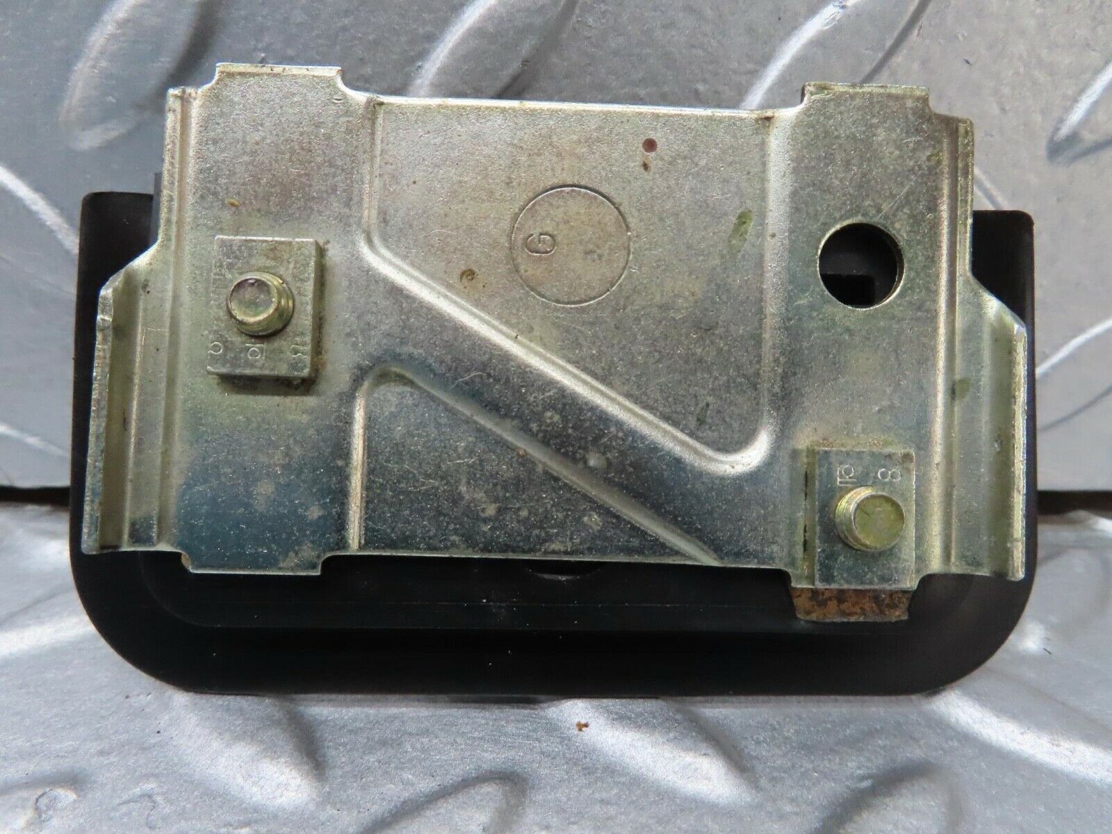 16493 Mercedes-Benz W124 260E Trunk Lock Latch