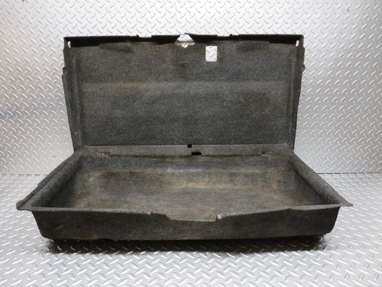 31412 Mercedes-Benz S124 220TE Wagon Trunk Boot Floor Carpet Grey