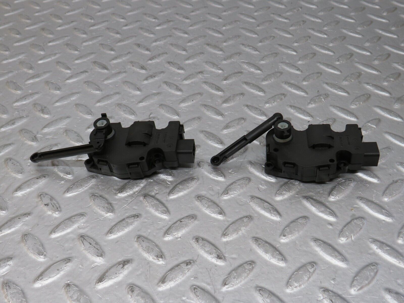 35271 Mercedes-Benz W221 Heater Actuator Motor 2x