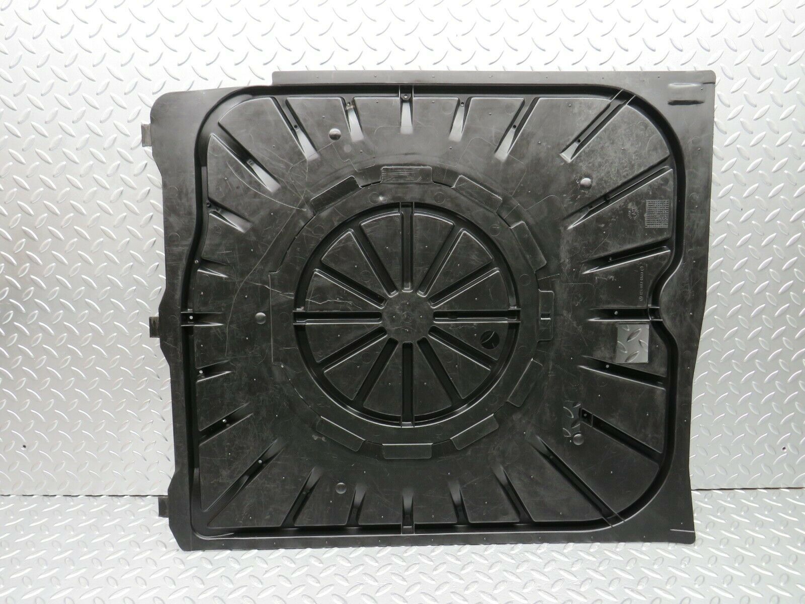 22498 Mercedes-Benz C124 E220 Coupe Spare Wheel Cover 1246934533