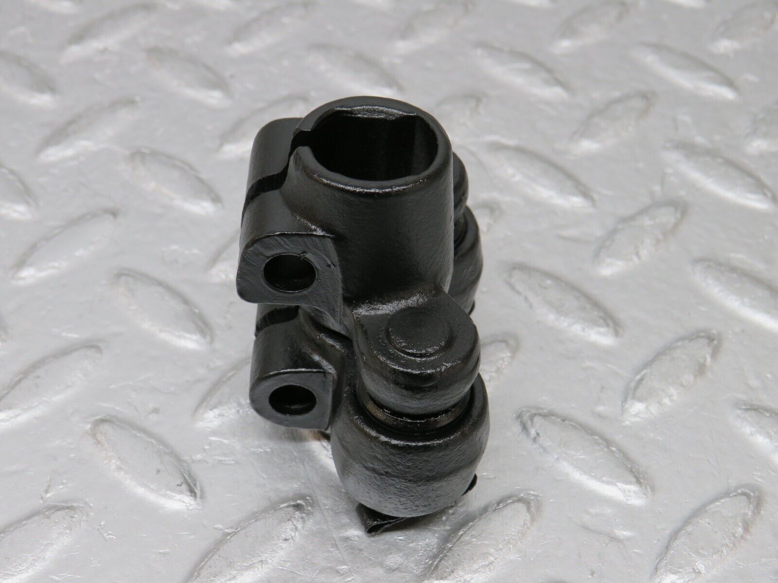 37475 Mercedes-Benz W109 300SEL Steering Column Lower Shaft Connector