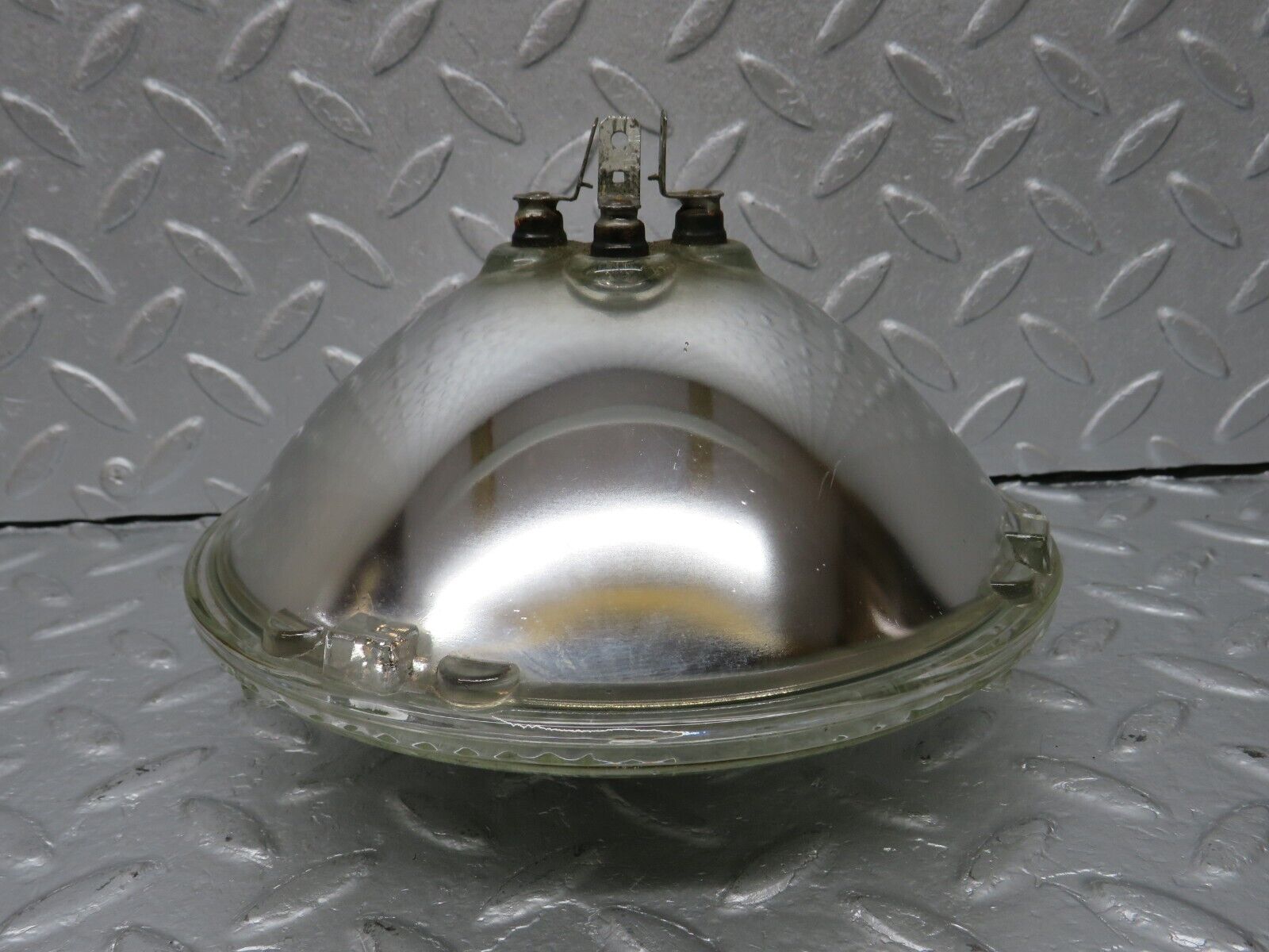 40366 Mercedes-Benz W110 230 Headlight Sealed Beam Lucas 7285